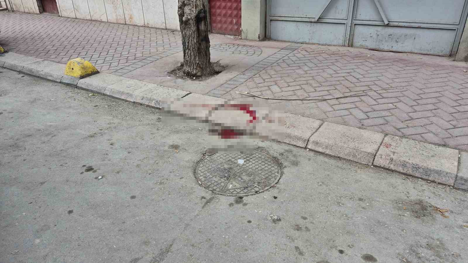 Eskişehir’de 4’üncü kattan düşen öğrenci ağır yaralandı
