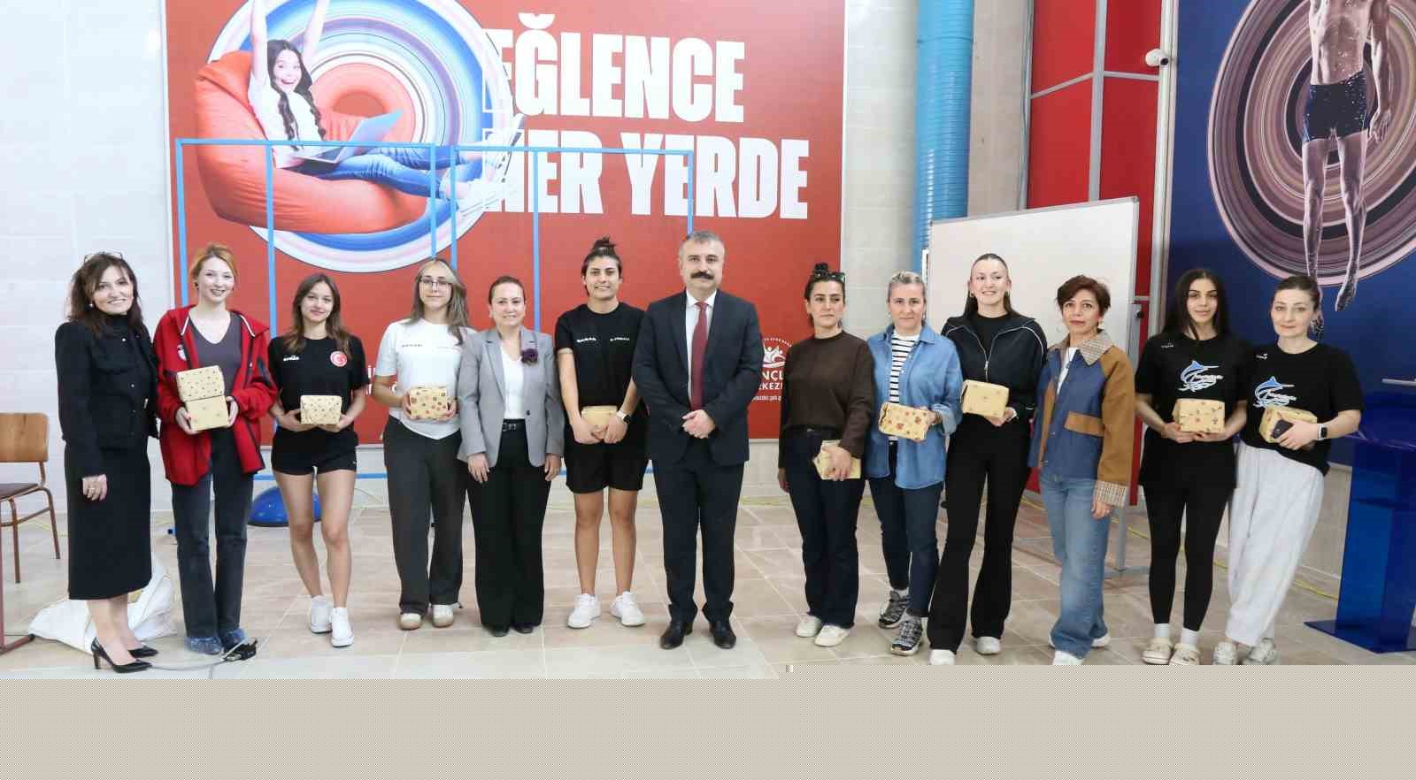 Eskişehir’de 8 Mart Dünya Kadınlar Günü ’Şenlik Yarışları’ ile taçlandı
