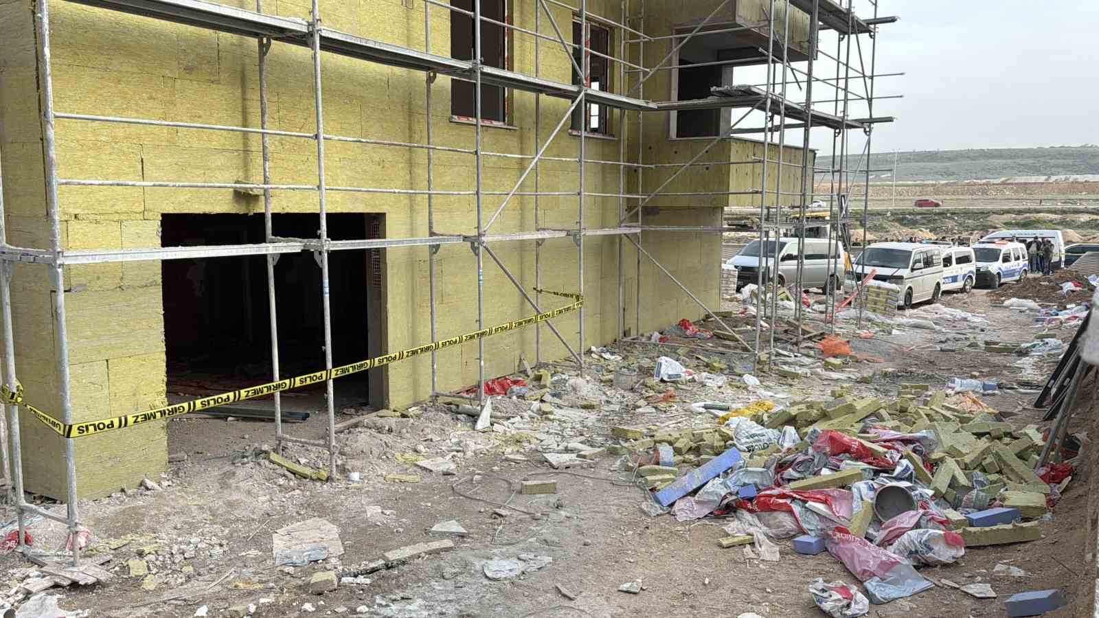 Eskişehir’de asansör boşluğuna düşen sıva ustası hayatını kaybetti
