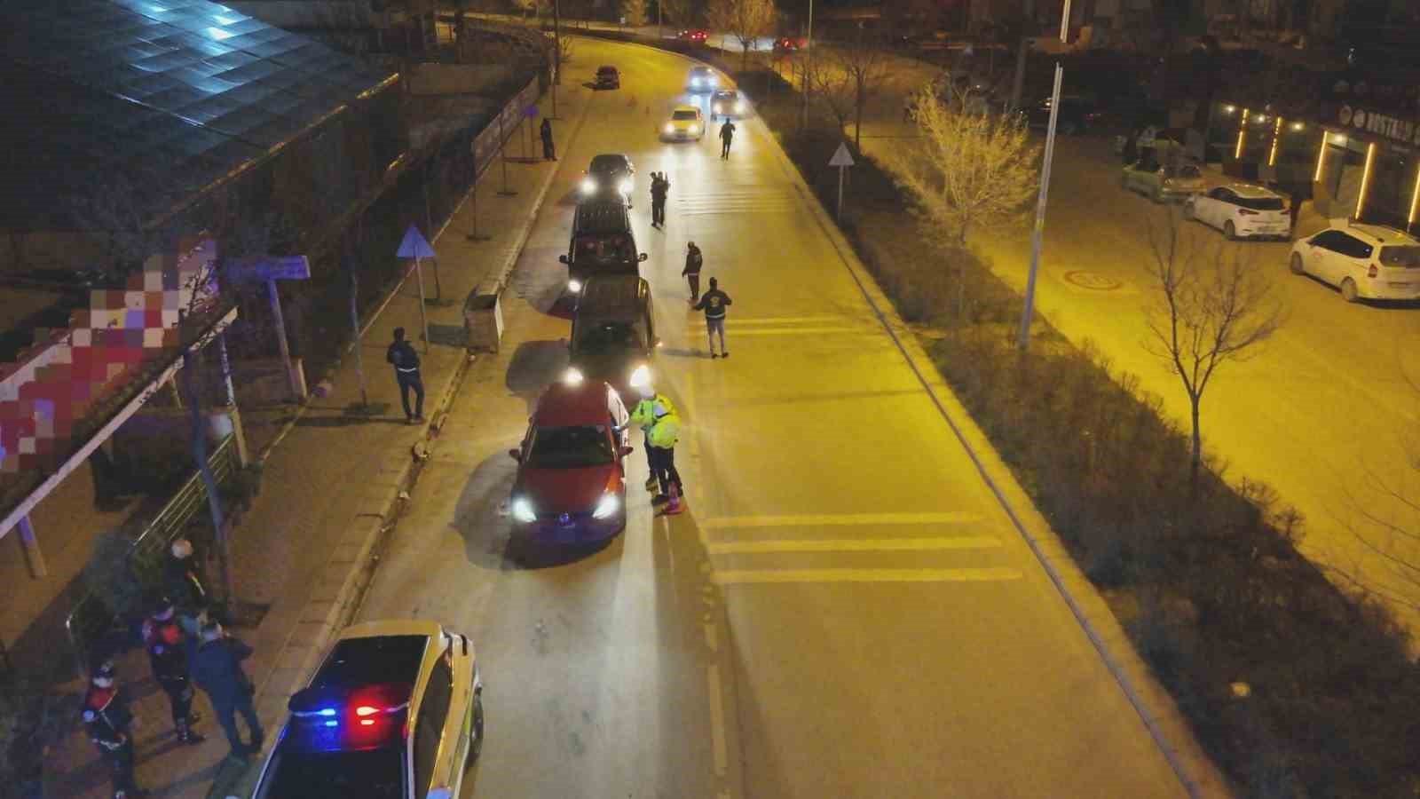 Eskişehir’de asayiş ve trafik uygulamaları sürüyor
