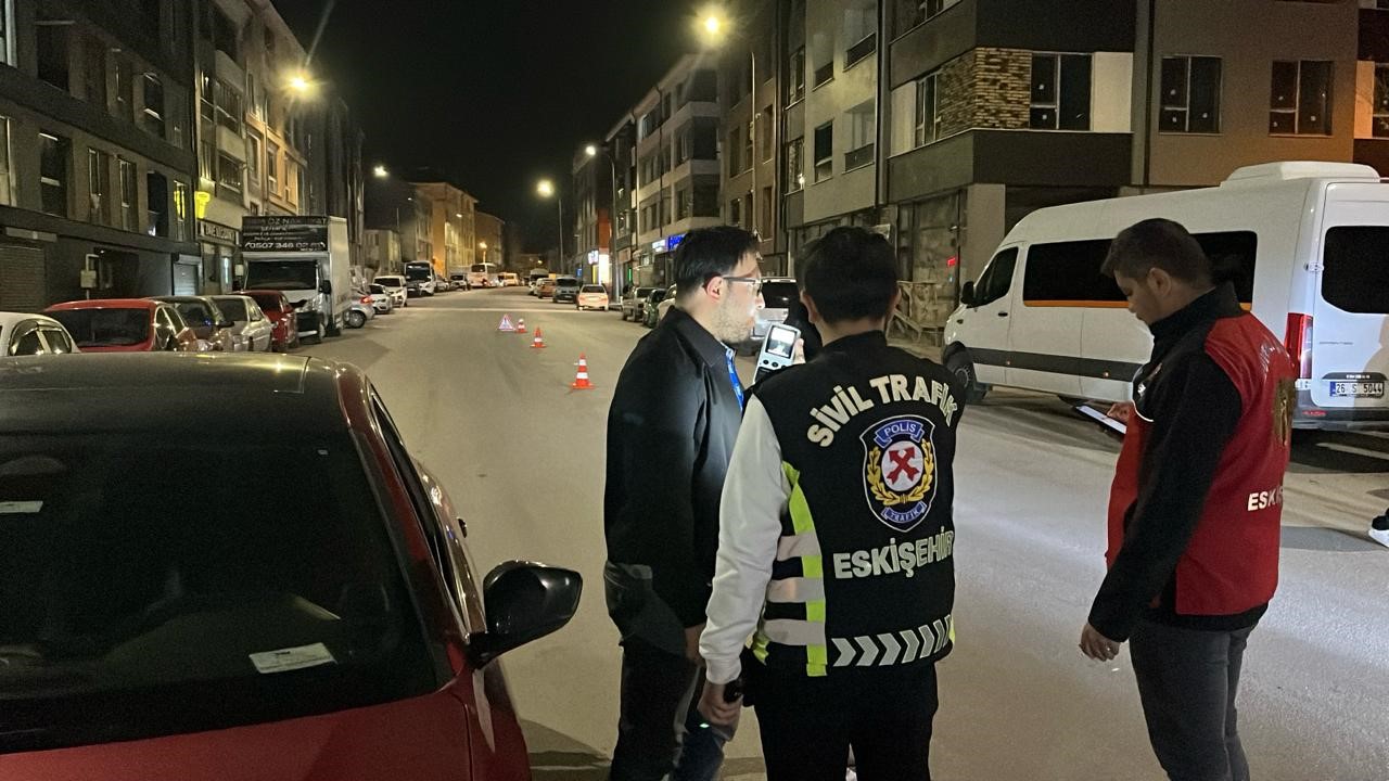 Eskişehir’de asayiş ve trafik uygulamaları sürüyor
