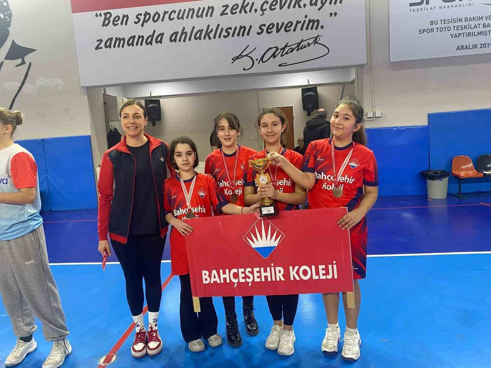 Eskişehir’de badminton heyecanı sona erdi
