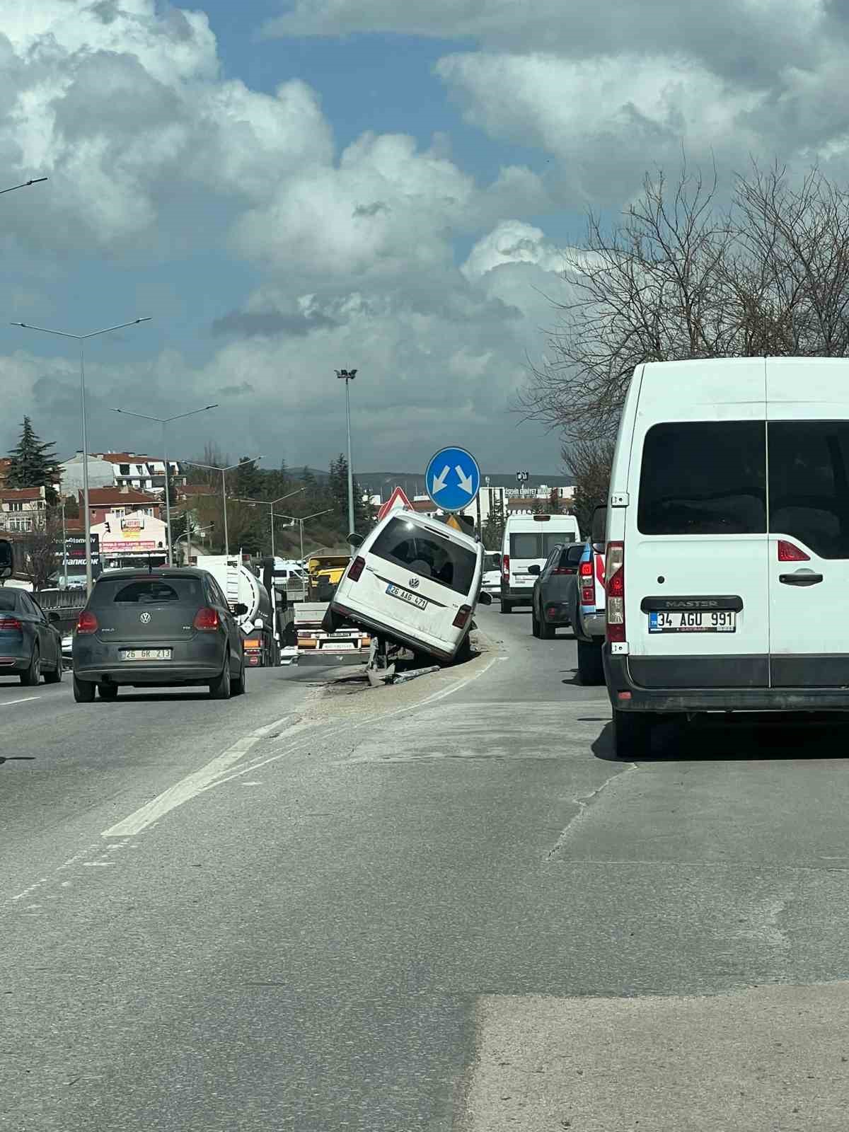 Eskişehir’de çevre yolunda korkutan kaza
