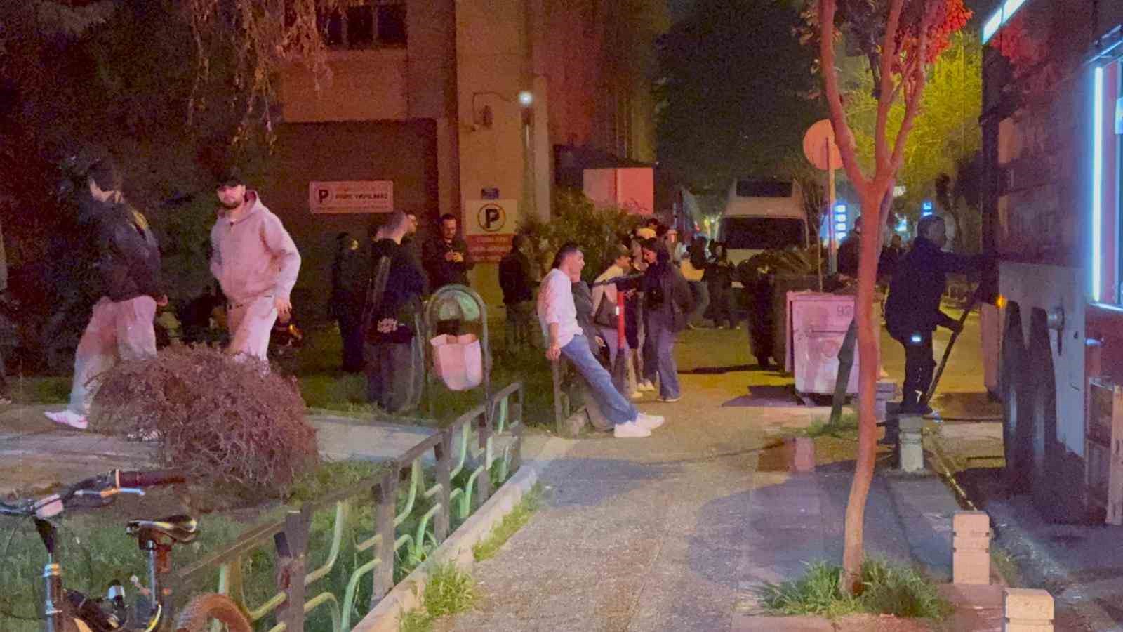 Eskişehir’de eğlence mekanında yangın: Müşteriler kendini dışarı attı
