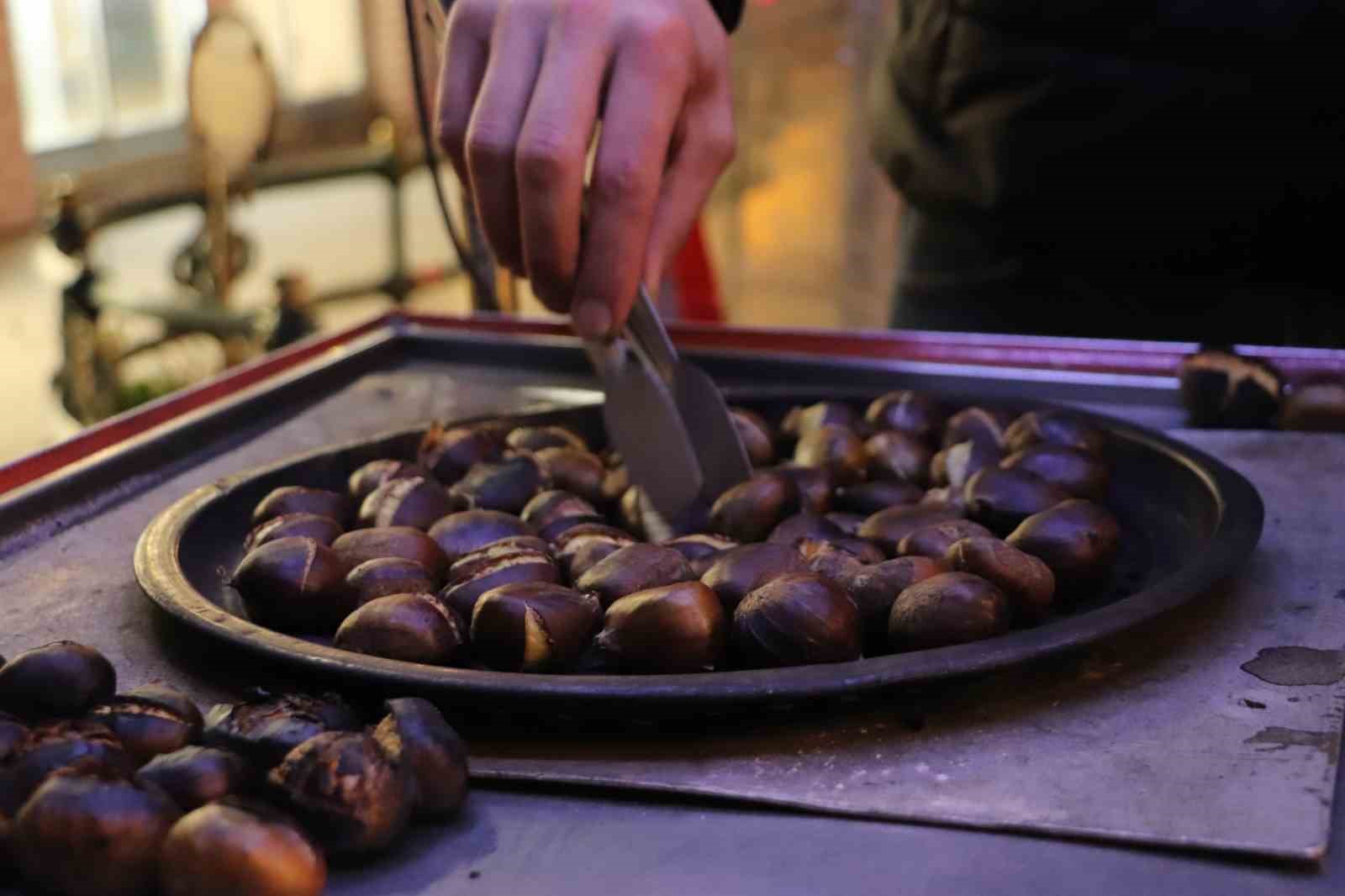 Eskişehir’de eksi 7 derecede kestane mesaisi
