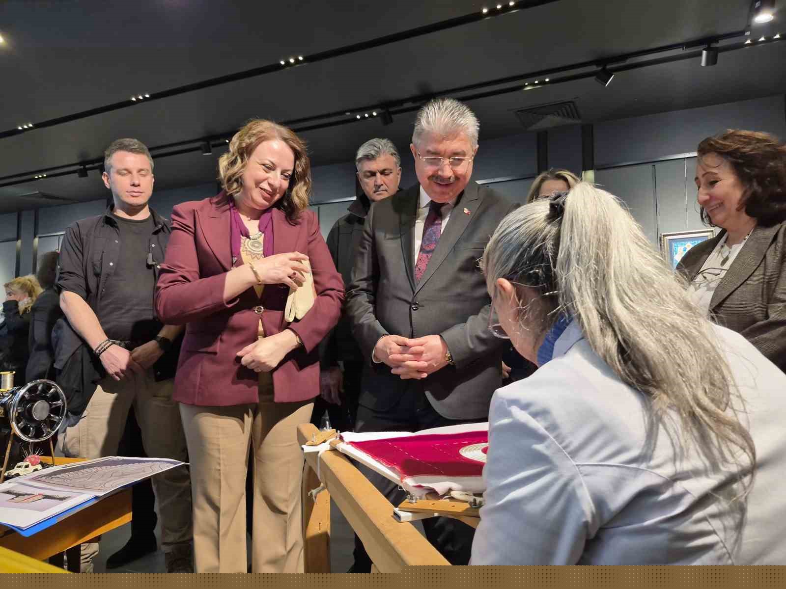 Eskişehir’de "Emeğin En Kıymetli, Kadın" sergisi kapılarını açtı
