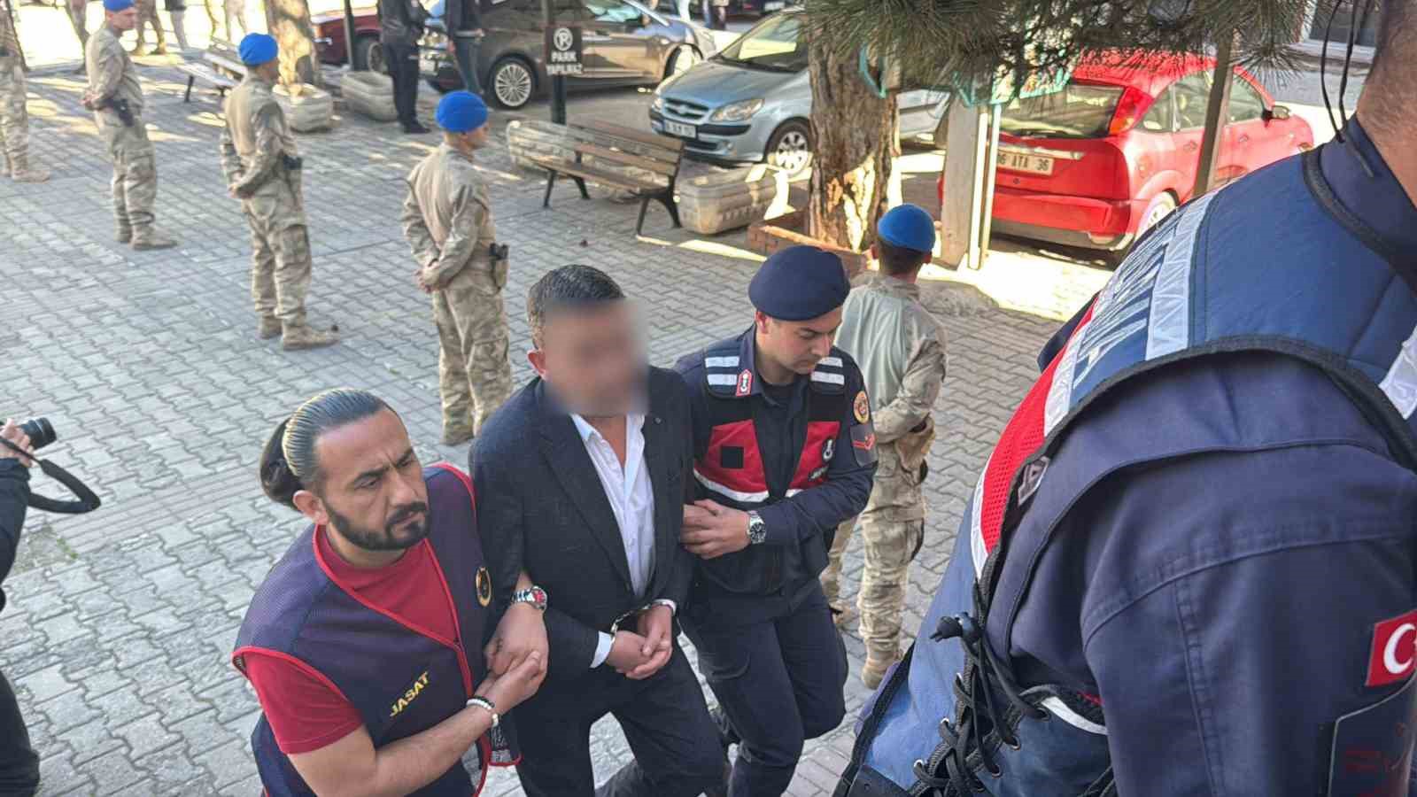 Eskişehir’de faili meçhul dosyayla ilgili 10 şüpheli adliyede
