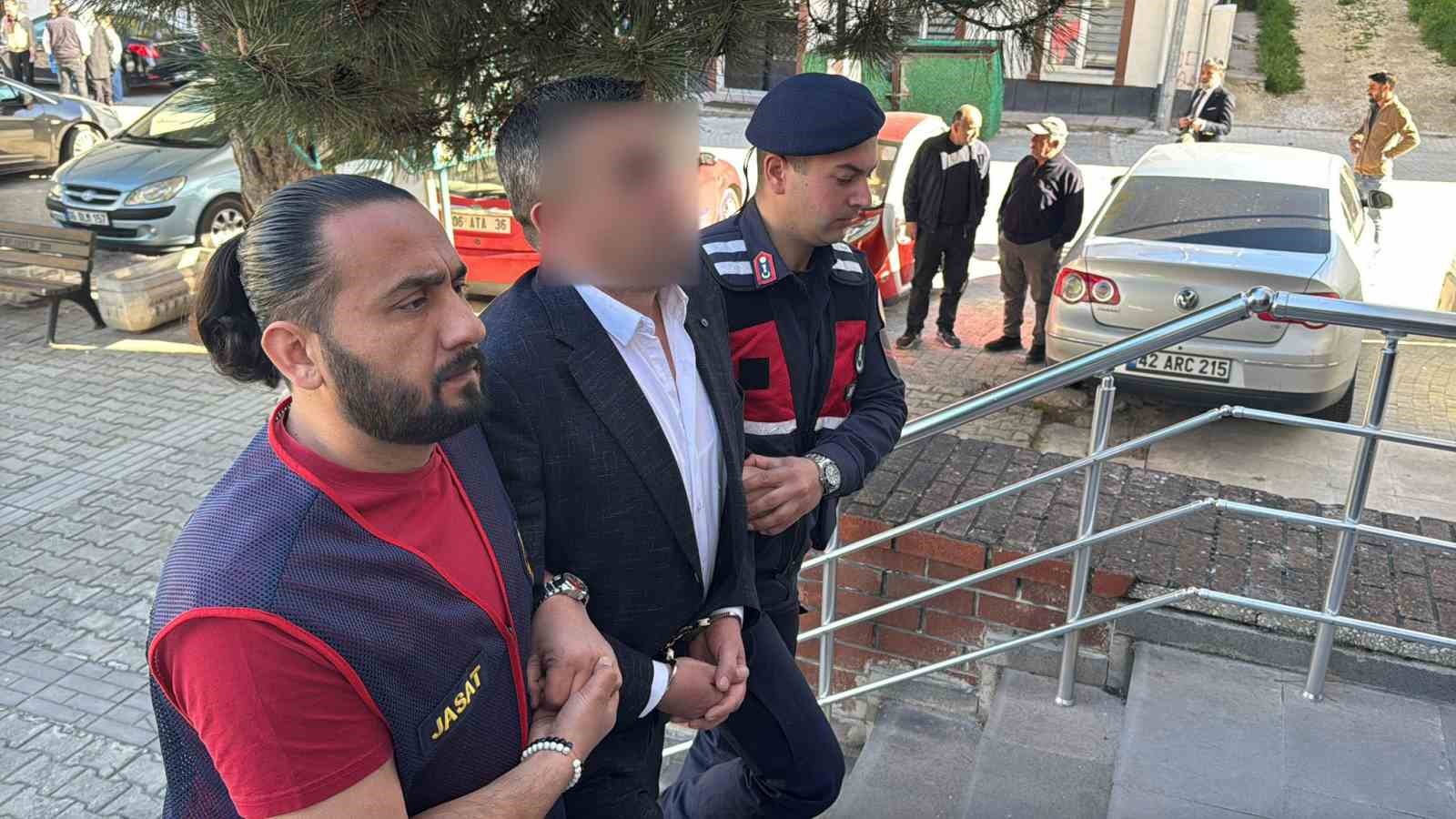 Eskişehir’de faili meçhul dosyayla ilgili 10 şüpheli adliyede
