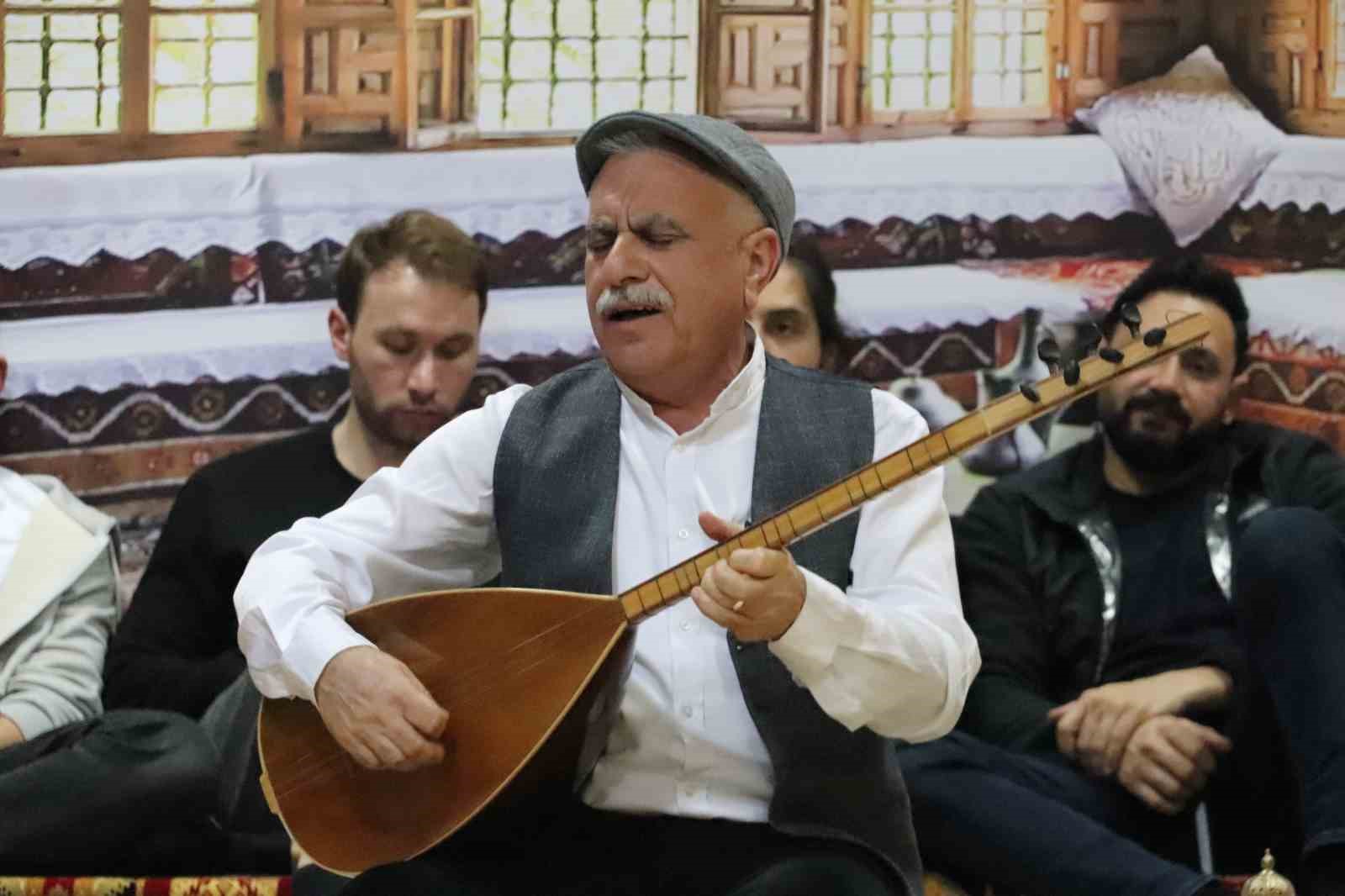 Eskişehir’de iftar sonrası Osmanlı geleneği canlandırıldı
