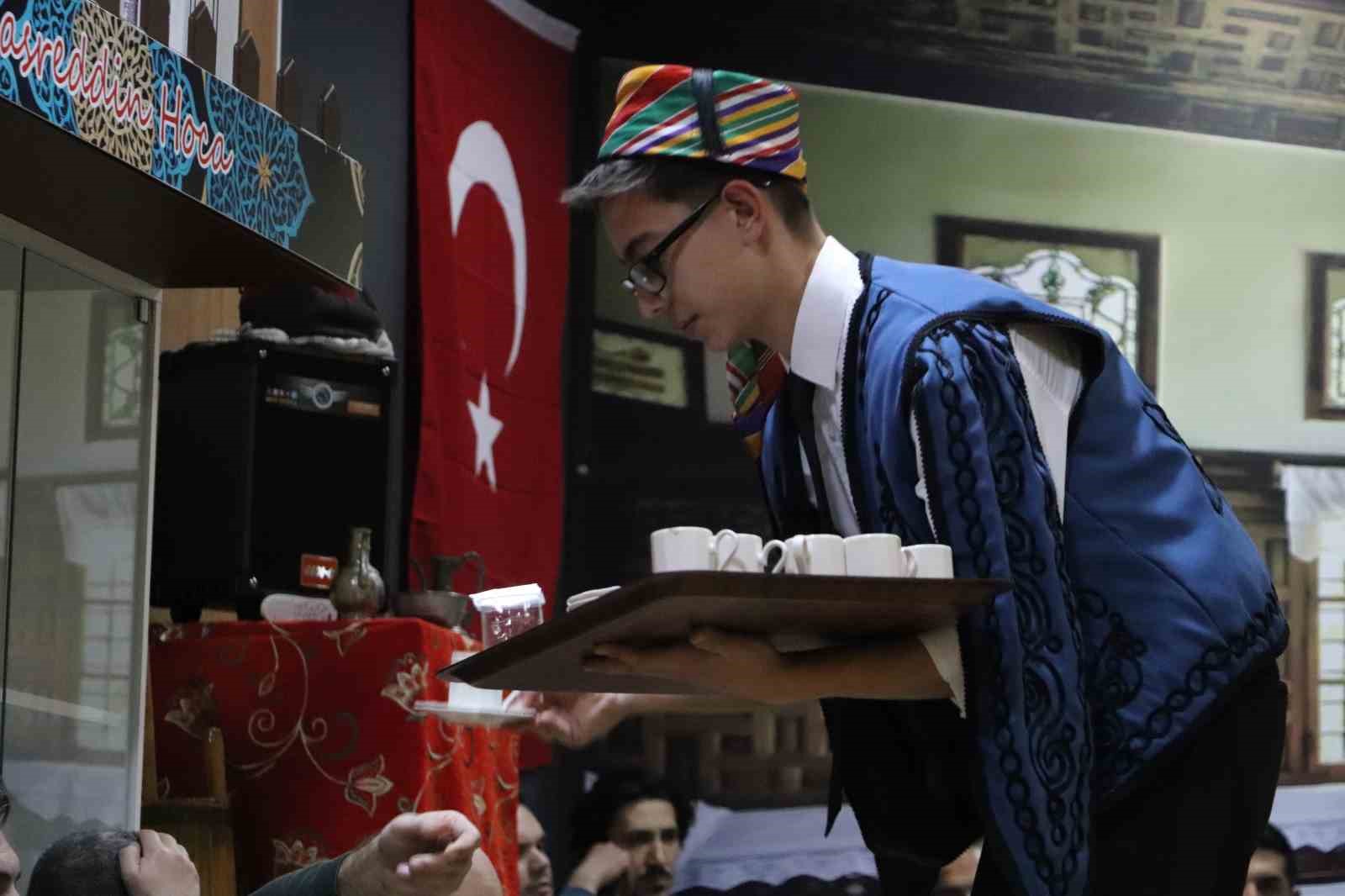 Eskişehir’de iftar sonrası Osmanlı geleneği canlandırıldı
