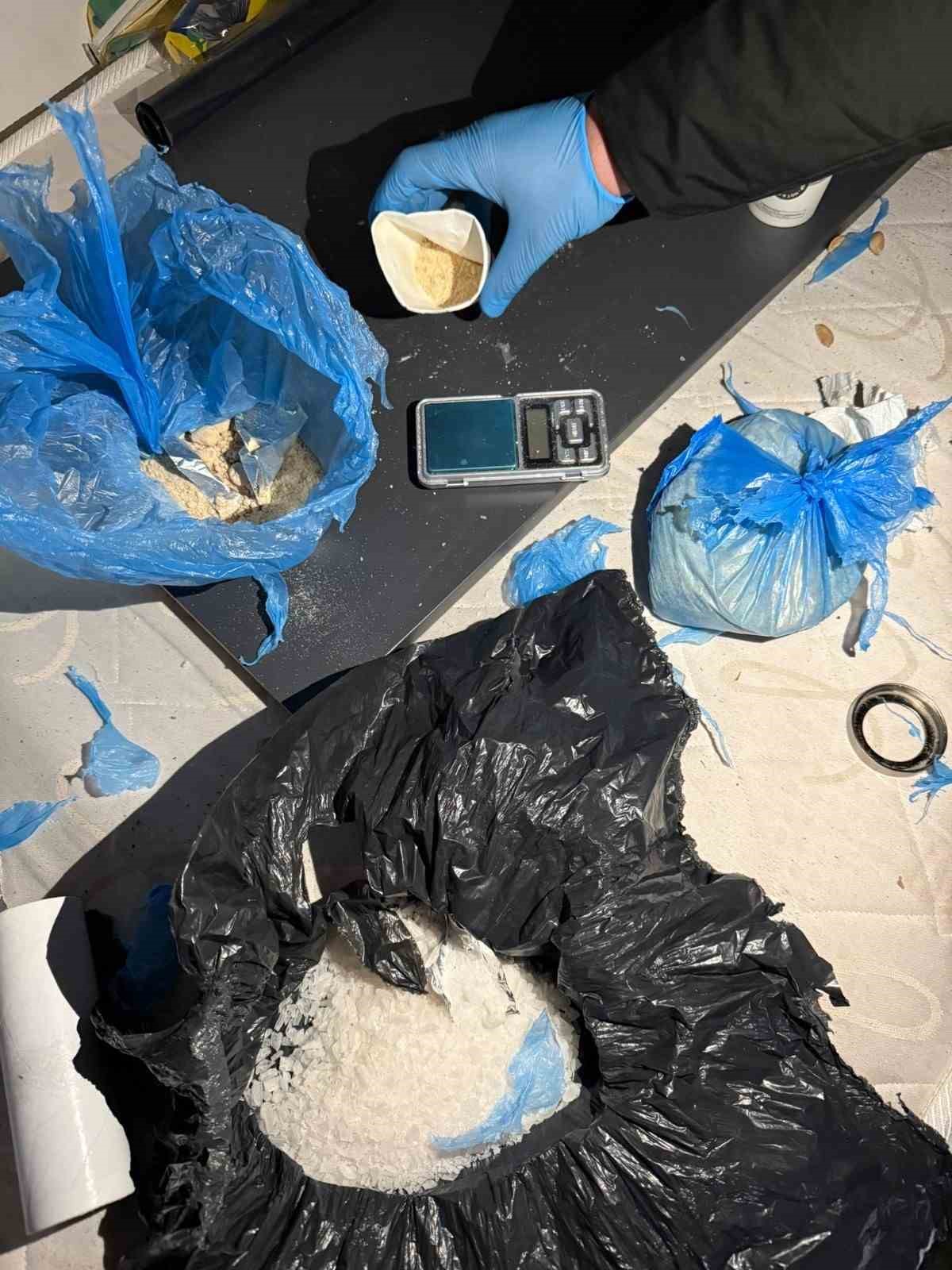 Eskişehir’de kapsamlı uyuşturucu operasyonu: 316 şahıs yakalandı
