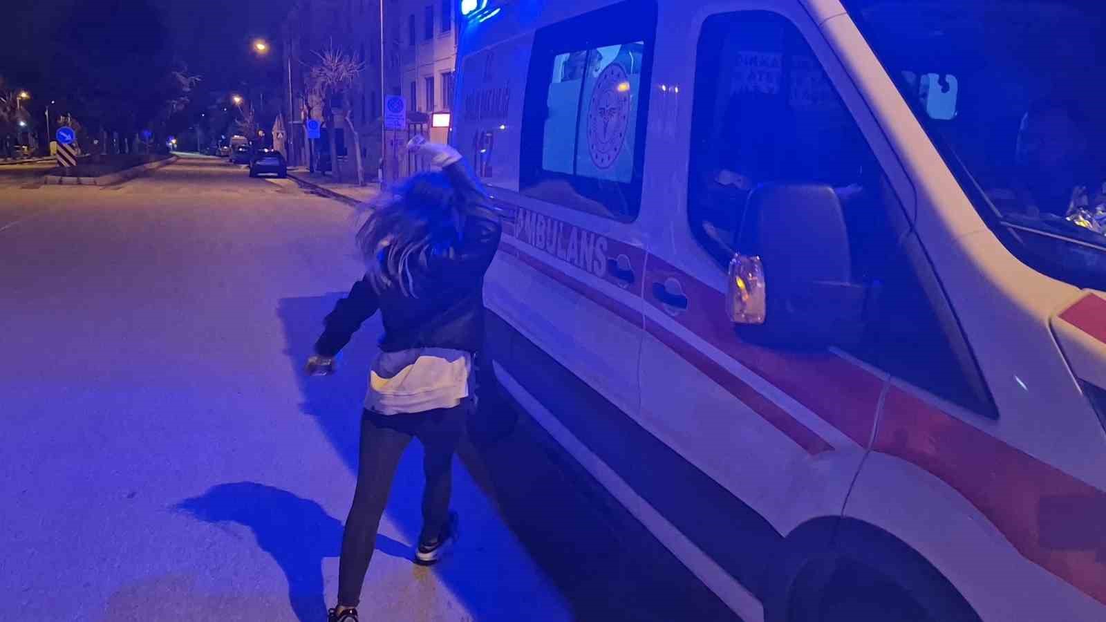 Eskişehir’de olaylı gece: Cadde ortasındaki kavga kamerada
