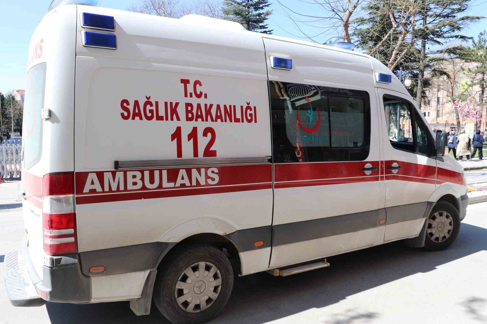 Eskişehir’de otomobil scooter’a çarptı
