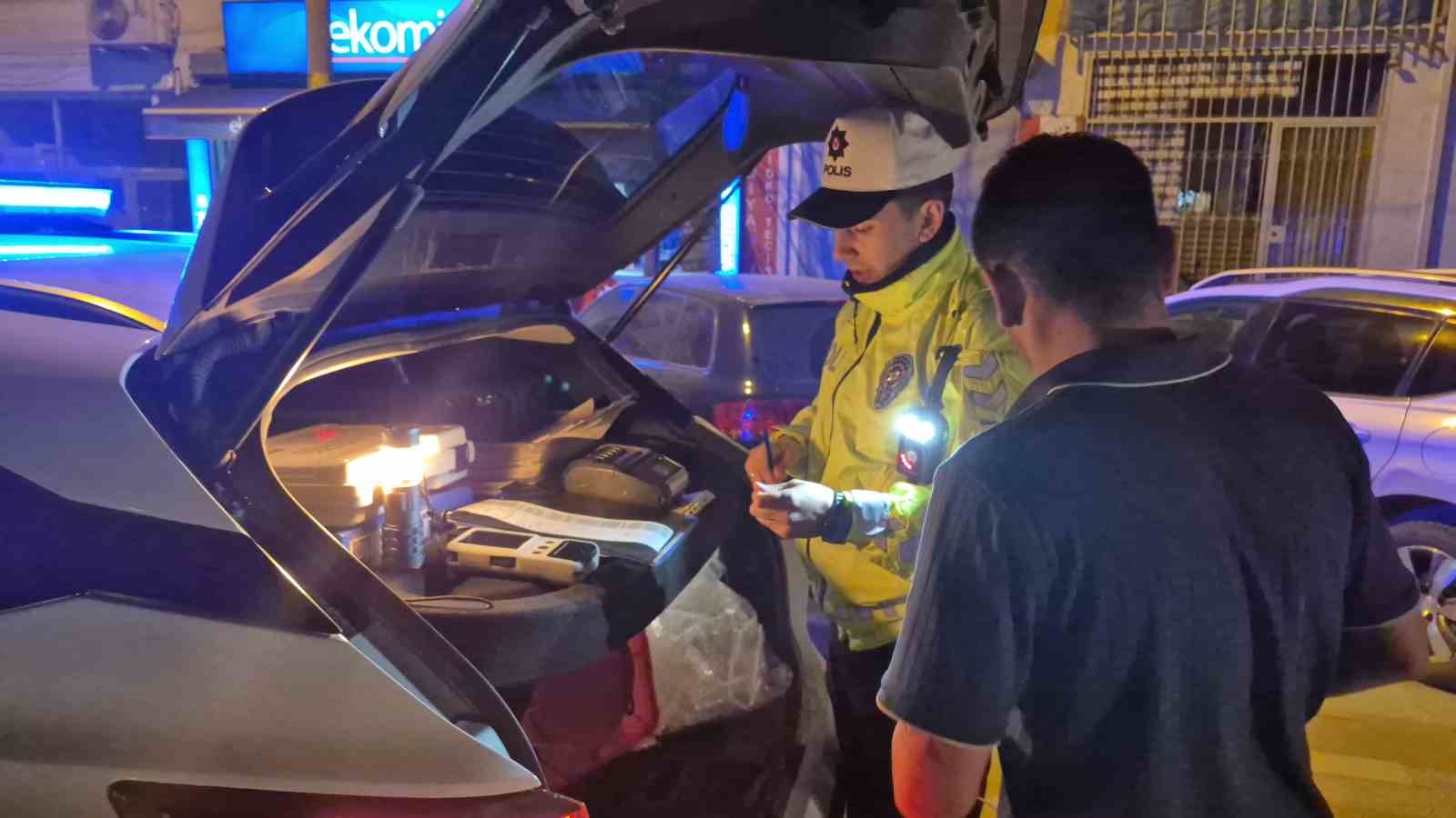 Eskişehir’de polis ekiplerince 328 şahıs ve 142 araç sorgulandı
