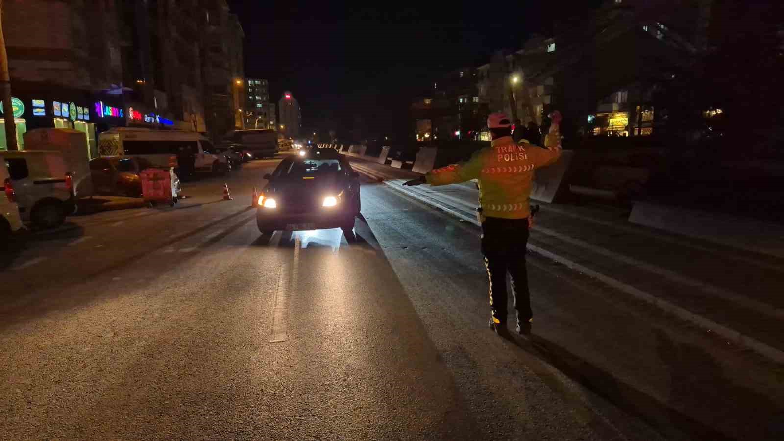 Eskişehir’de polis ekiplerince 328 şahıs ve 142 araç sorgulandı
