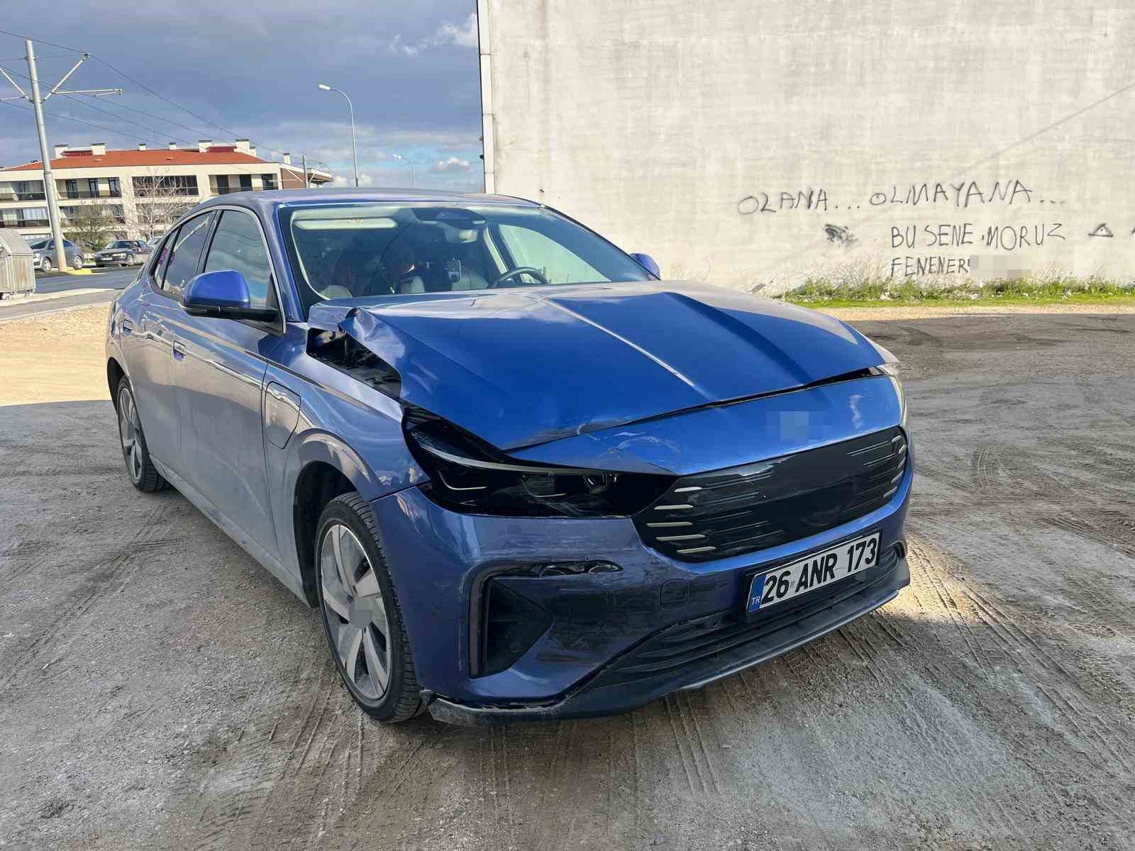 Eskişehir’de trafik kazasında 2 çocuk yaralandı
