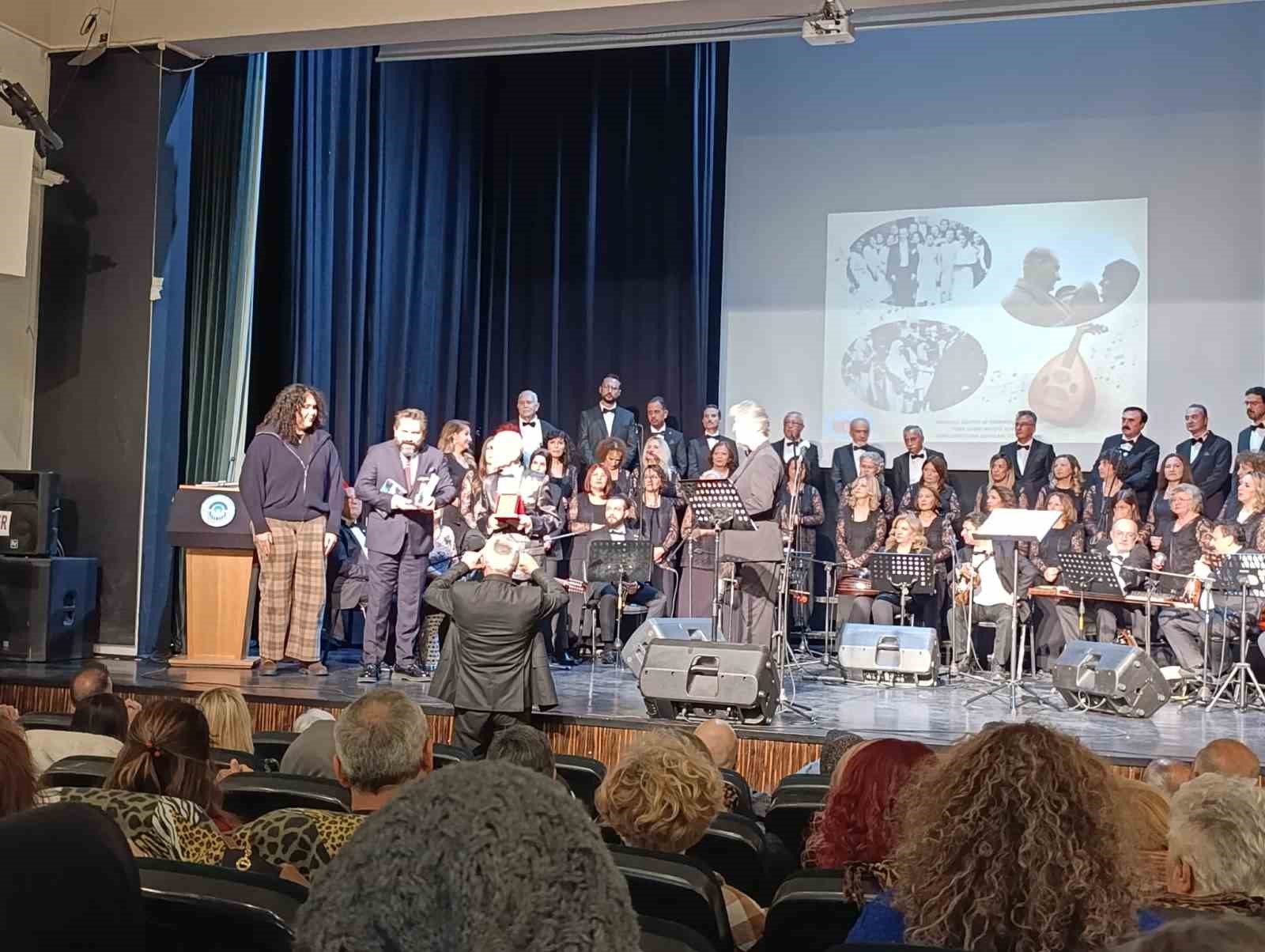 Eskişehir’de Türk Sanat Müziği konseri yoğun ilgi gördü
