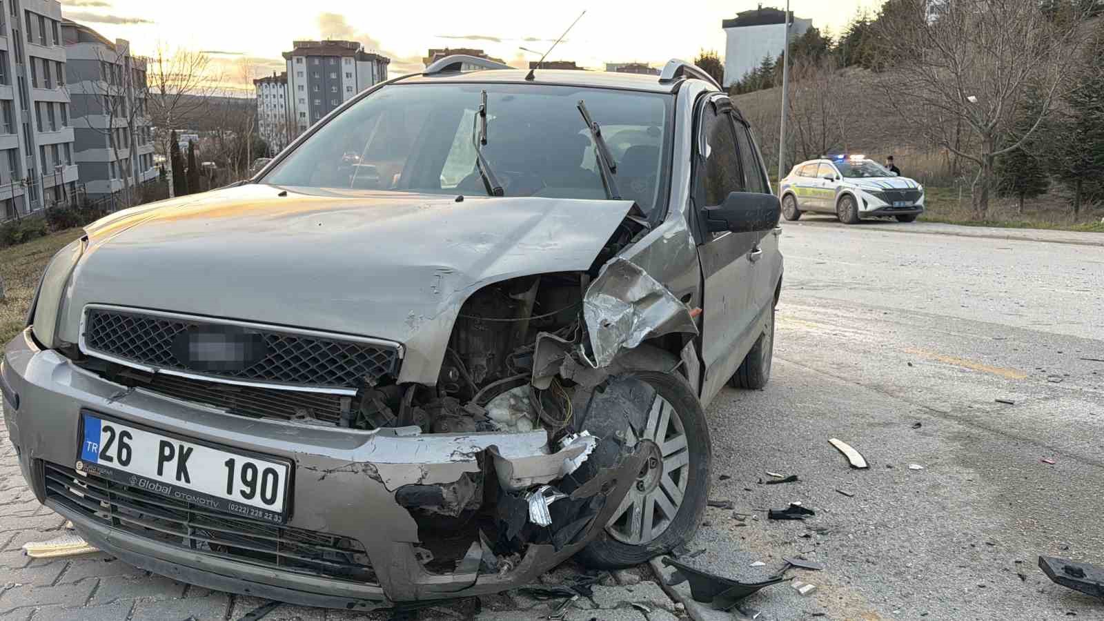 Eskişehir’de zincirleme kaza: 6 yaralı
