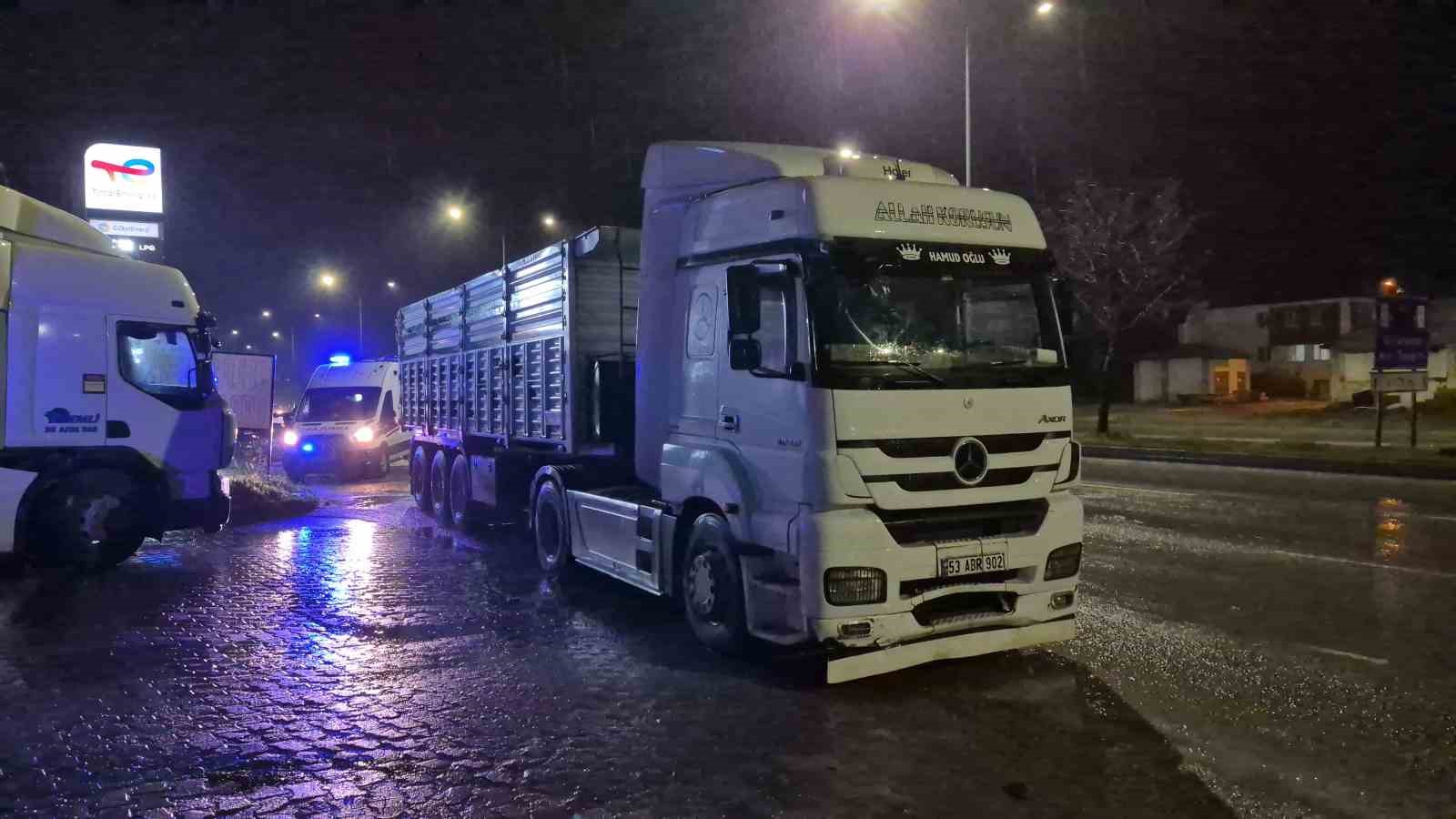 Eskişehir’de zincirleme trafik kazası: 4 yaralı
