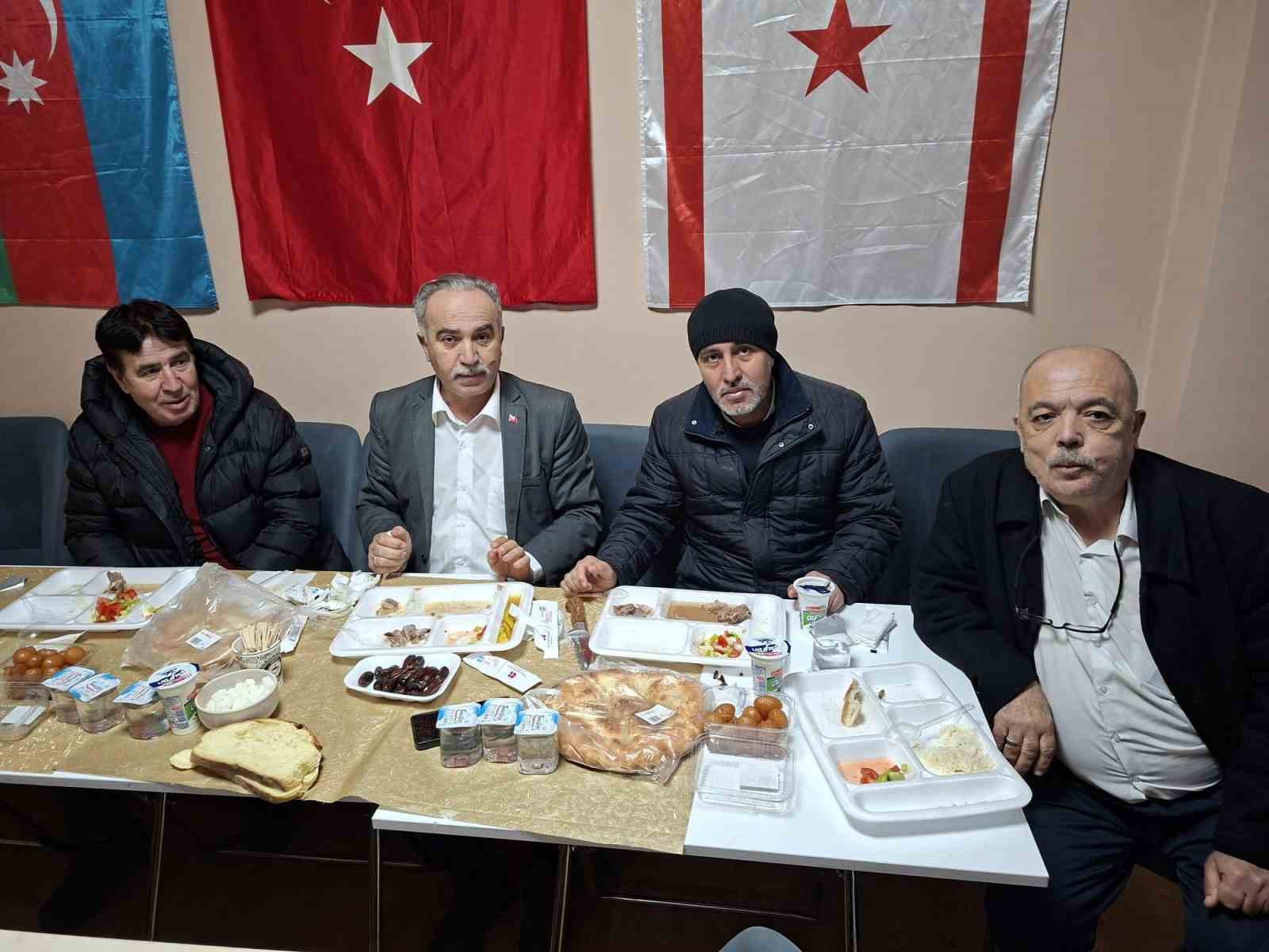 Eskişehir’deki üniversitelerde okuyan Türk Dünyası öğrencileri iftar programında buluştu
