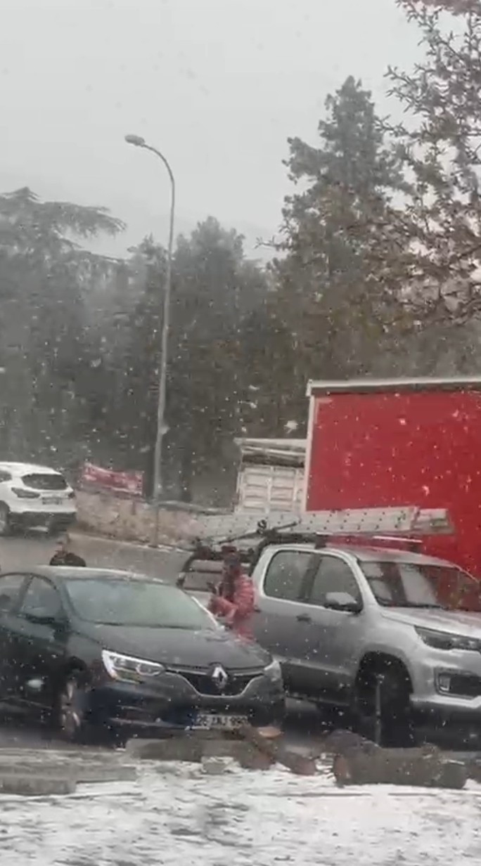 Eskişehir’e nisan ayında kar sürprizi
