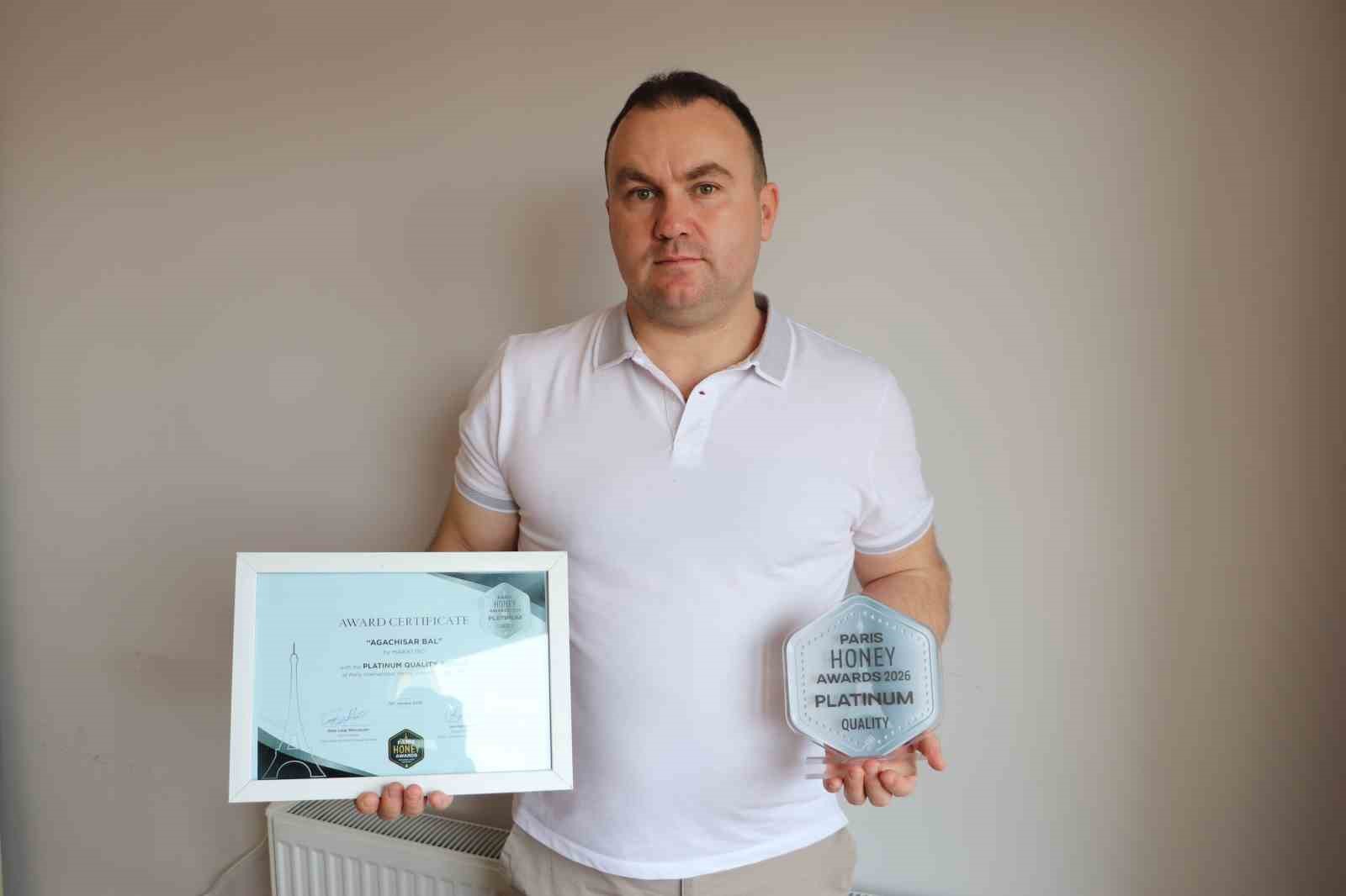 Eskişehir’in balı Paris’i salladı
