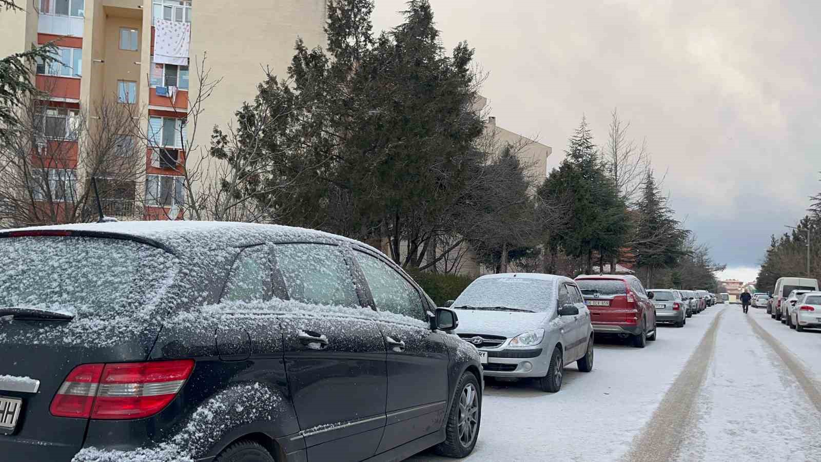 Eskişehir’in yüksek kesimleri eksi 5 dereceyi gördü
