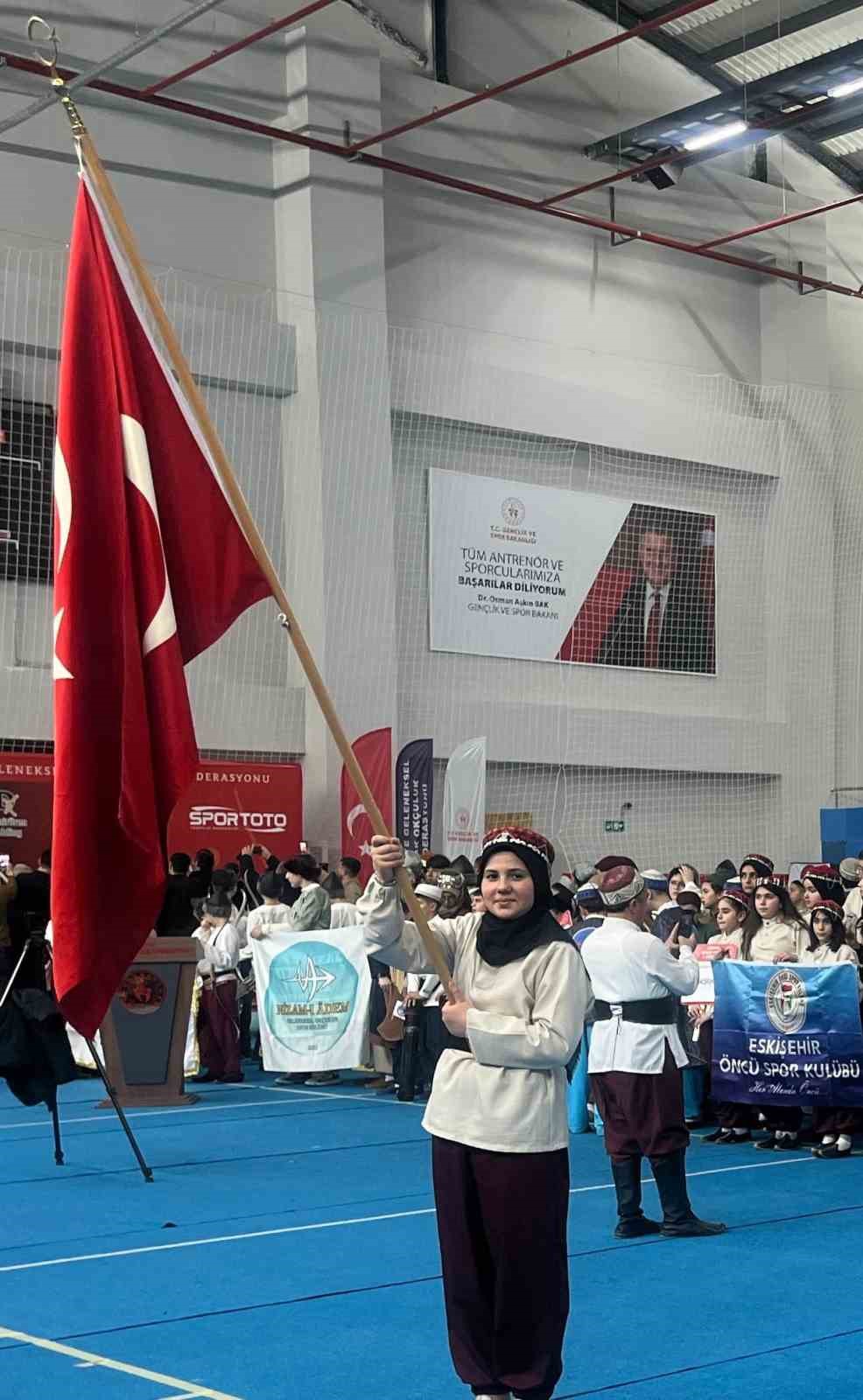 Eskişehirli okçular Türkiye Şampiyonası’ndan dereceyle döndü
