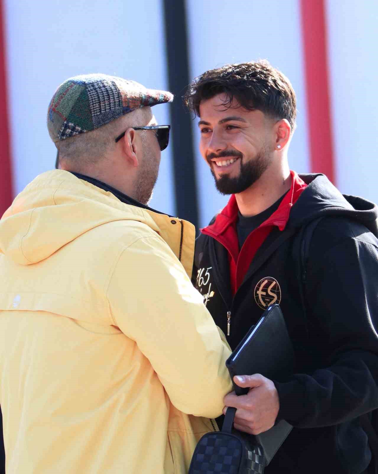 Eskişehirspor kafilesi Balıkesir yoluna çıktı
