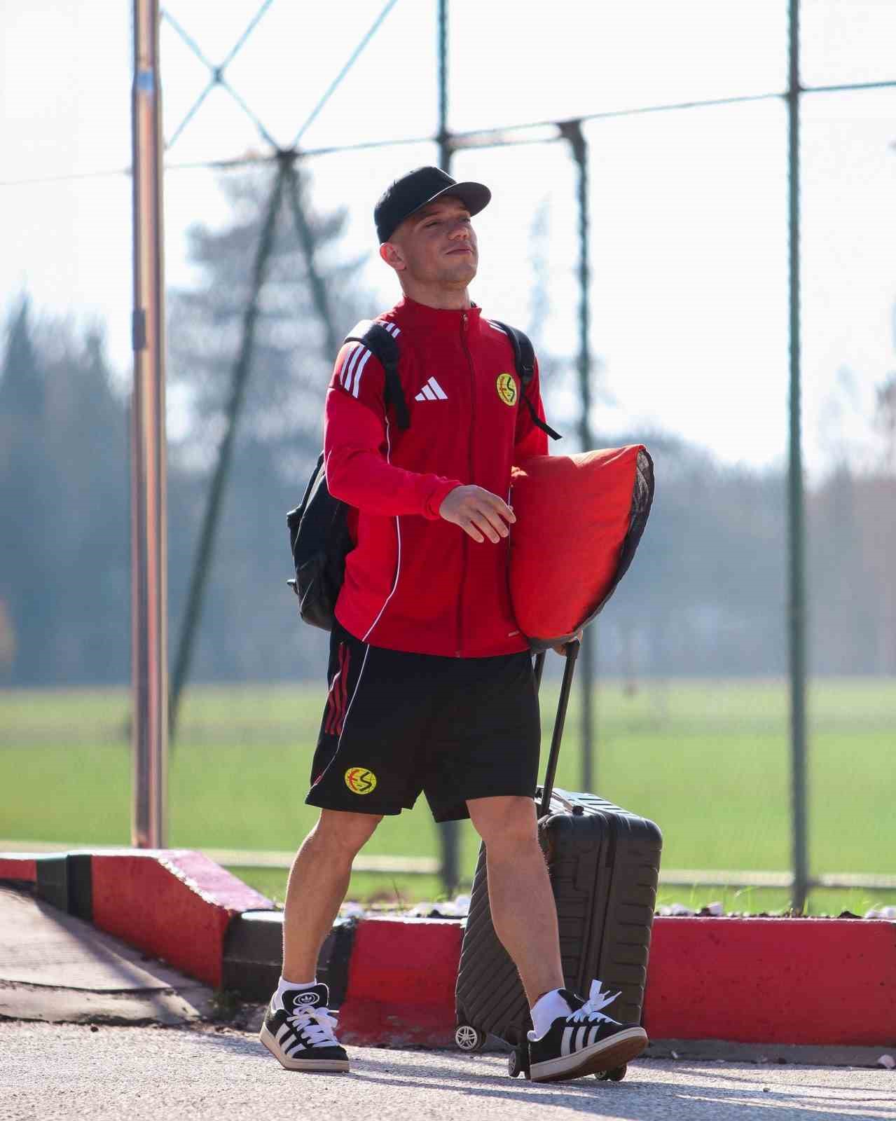 Eskişehirspor kafilesi Balıkesir yoluna çıktı
