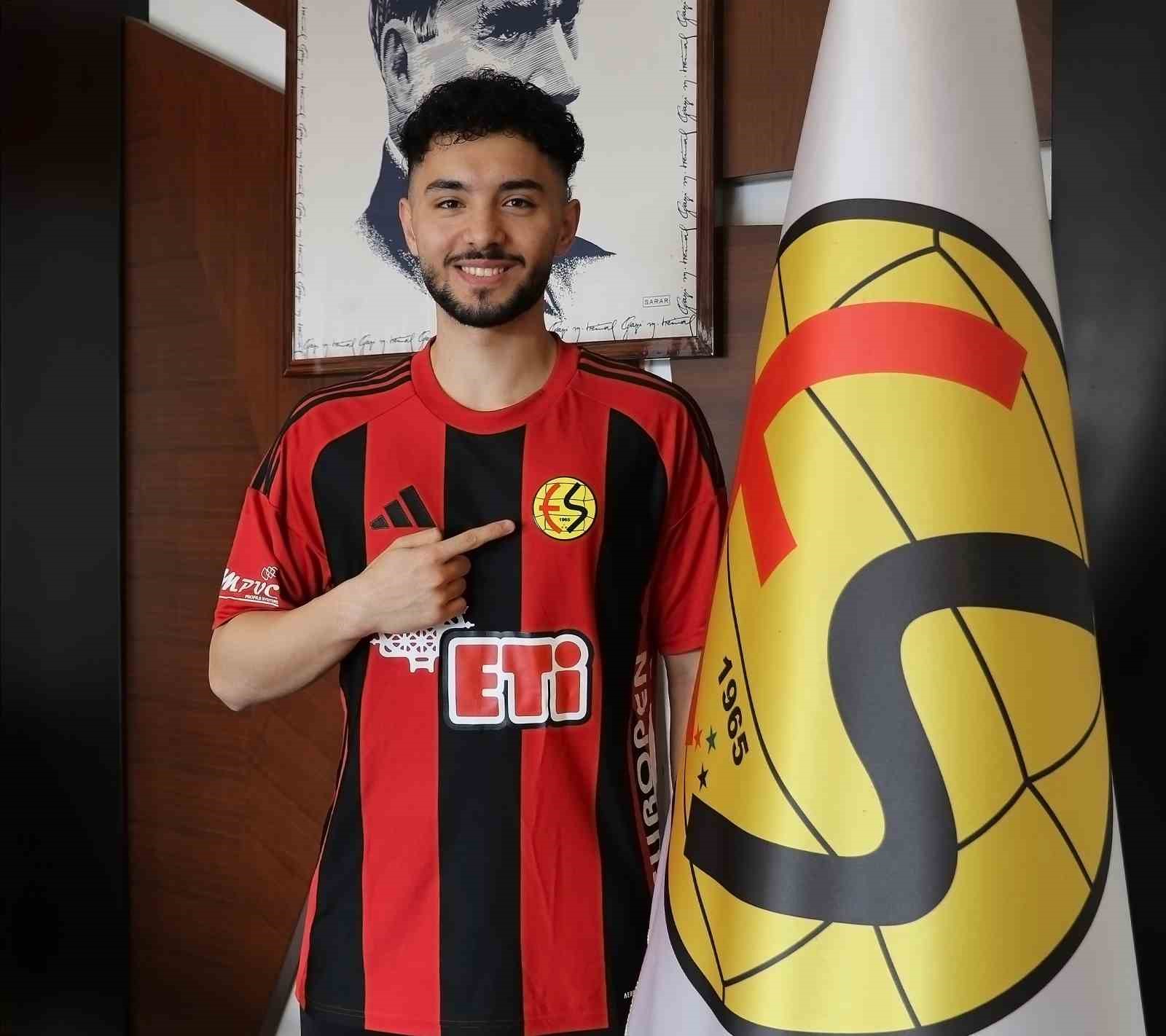 Eskişehirspor, Mert Başer’i kadrosuna kattı

