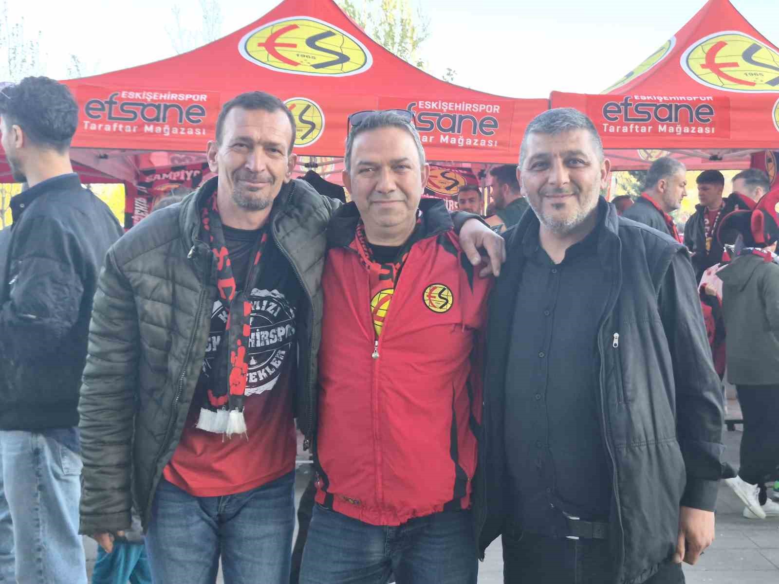 Eskişehirspor taraftarı Balıkesirspor maçı için heyecanlı
