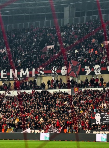 Eskişehirspor’un ’Espana’ tezahüratı internette gündem oldu
