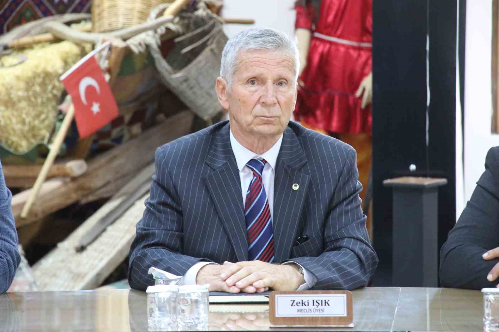 Eşme Belediye Başkan Vekilliğine Zeki Işık seçildi
