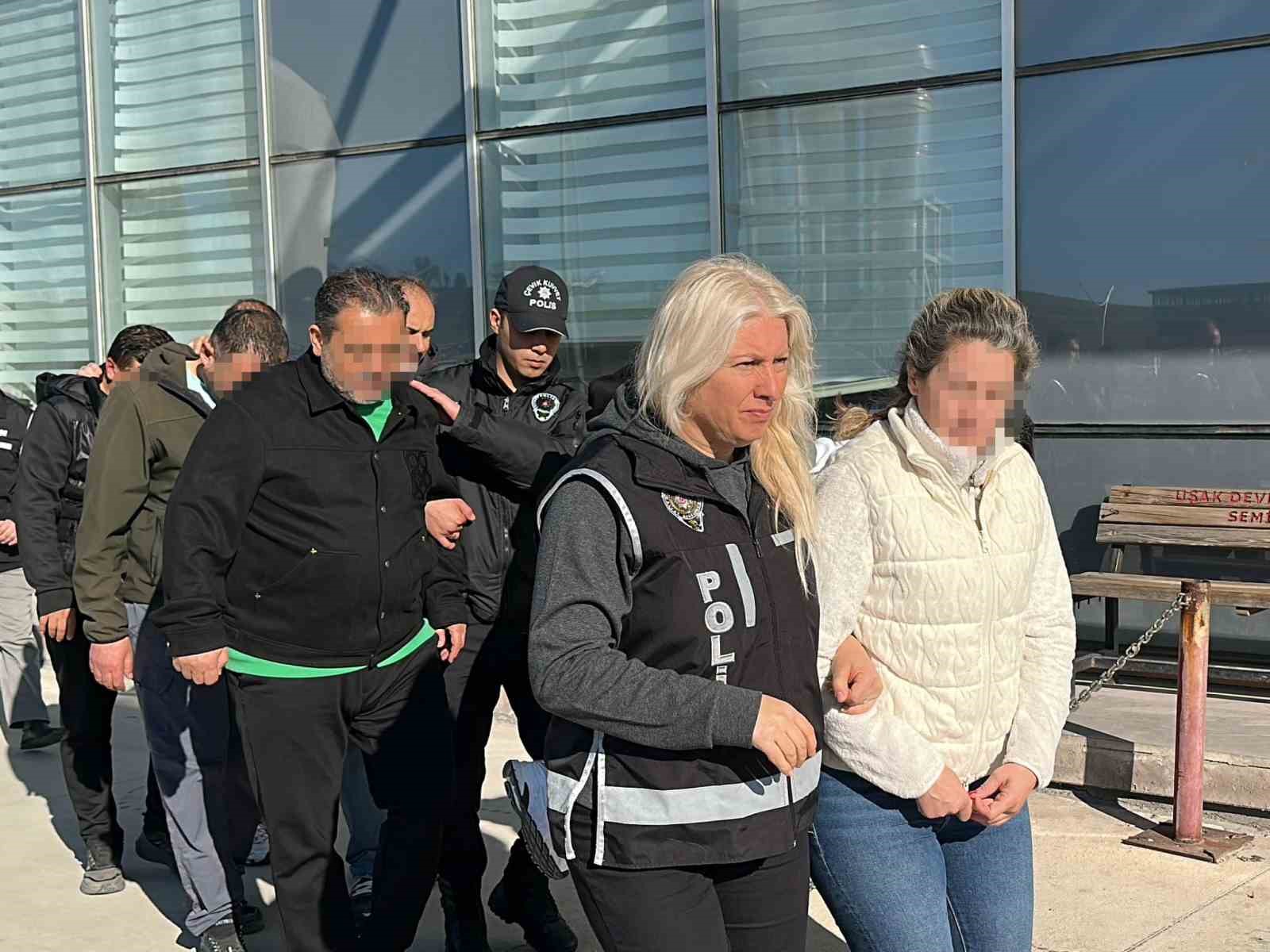 Eşme Belediye Başkanı Tozan ve 5 şüpheli adliyeye sevk edildi
