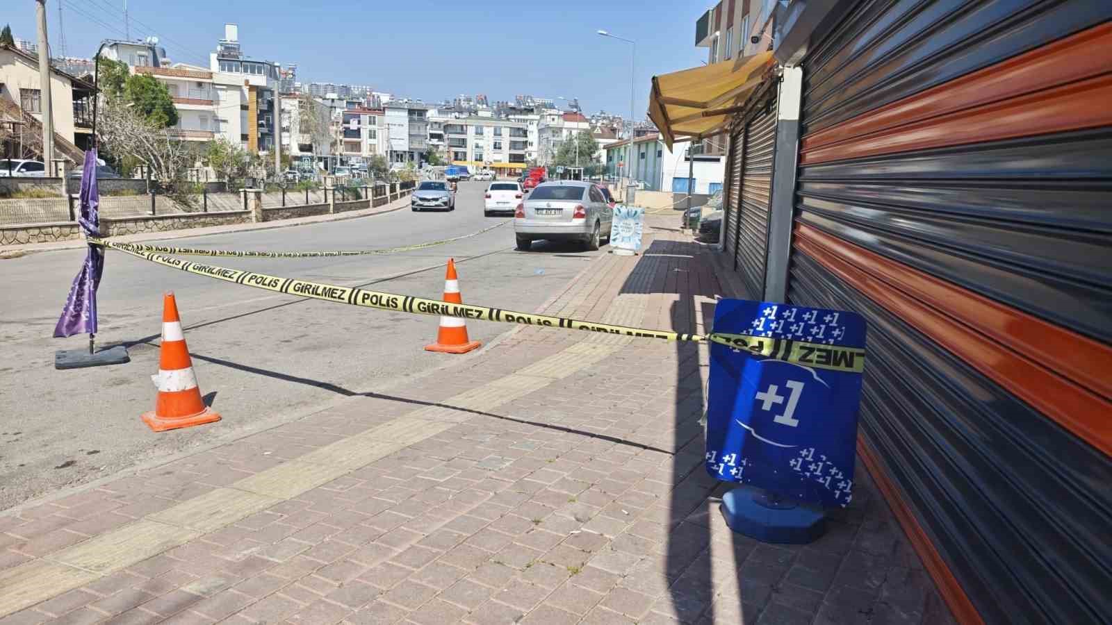 Esnaf kavgasında 1 kişiyi öldüren, 2 kişiyi ağır yaralayan şüpheli tutuklandı

