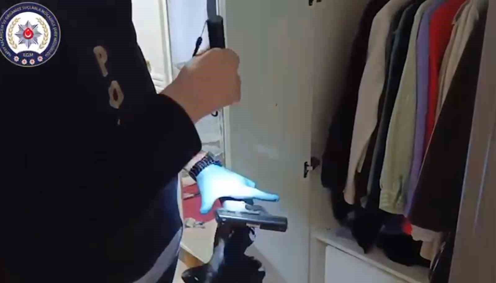 Esnafı haraca bağlayan ’Dönmezler’ suç örgütüne operasyon
