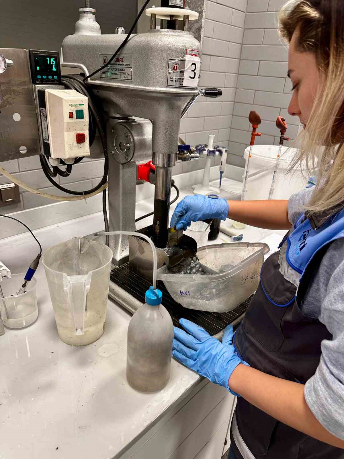 Eti Bakır Ar-Ge Merkezi tescillendi
Eti Bakır Ar-Ge Merkezi tescillendi