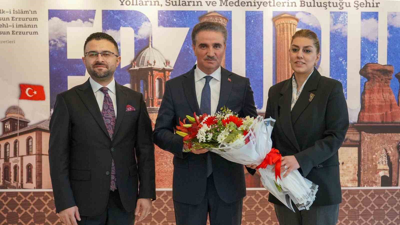 ETSO Başkanı Saim Özakalın ile ETSO yönetiminden Vali Aydın Baruş’a hayırlı olsun ziyareti
