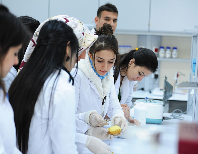 ETÜ Öğrenci Toplulukları, ÜNİDES’ten 7 proje için destek almaya hak kazandı
