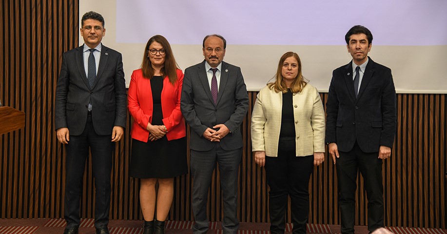 ETÜ’de 14 Mart Tıp Bayramında "Sağlıkta vefa ve etik" paneli
