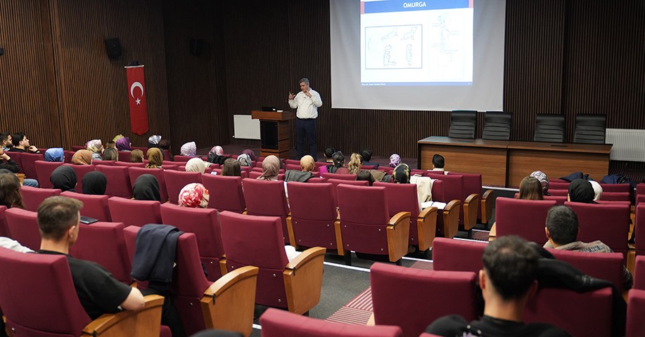 ETÜ’de fizyoterapi ve rehabilitasyon alanındaki güncel yaklaşımlar konuşuldu
