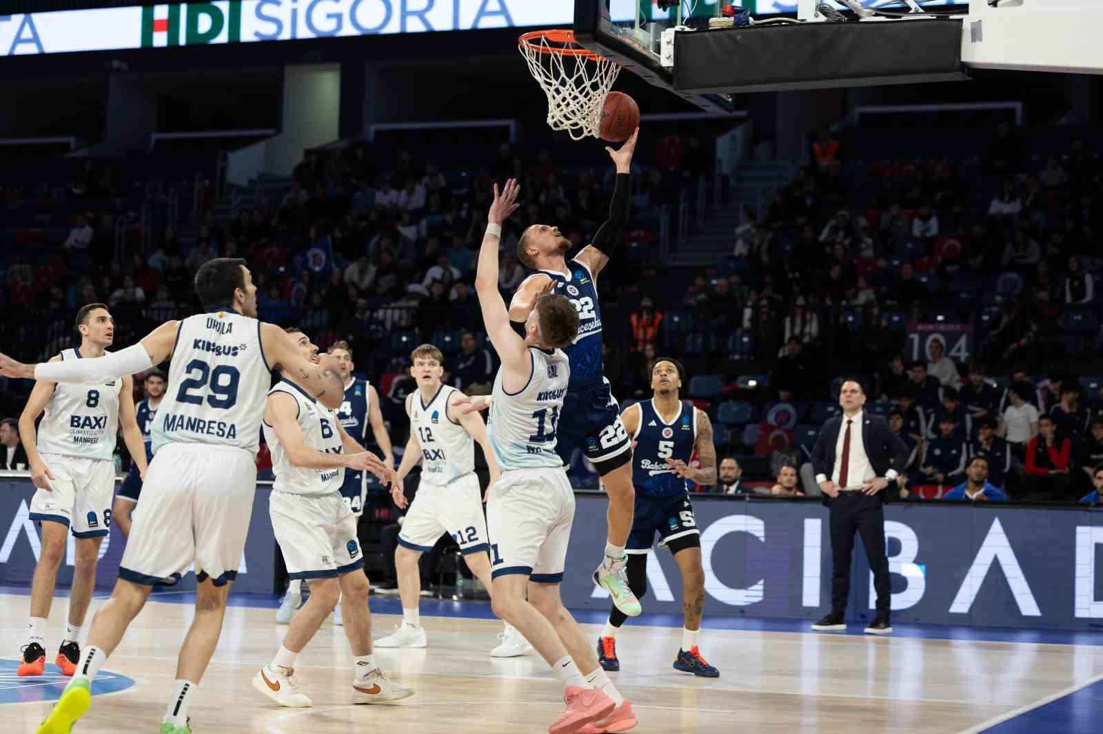 Eurocup: Bahçeşehir Koleji: 92 - Manresa: 96

