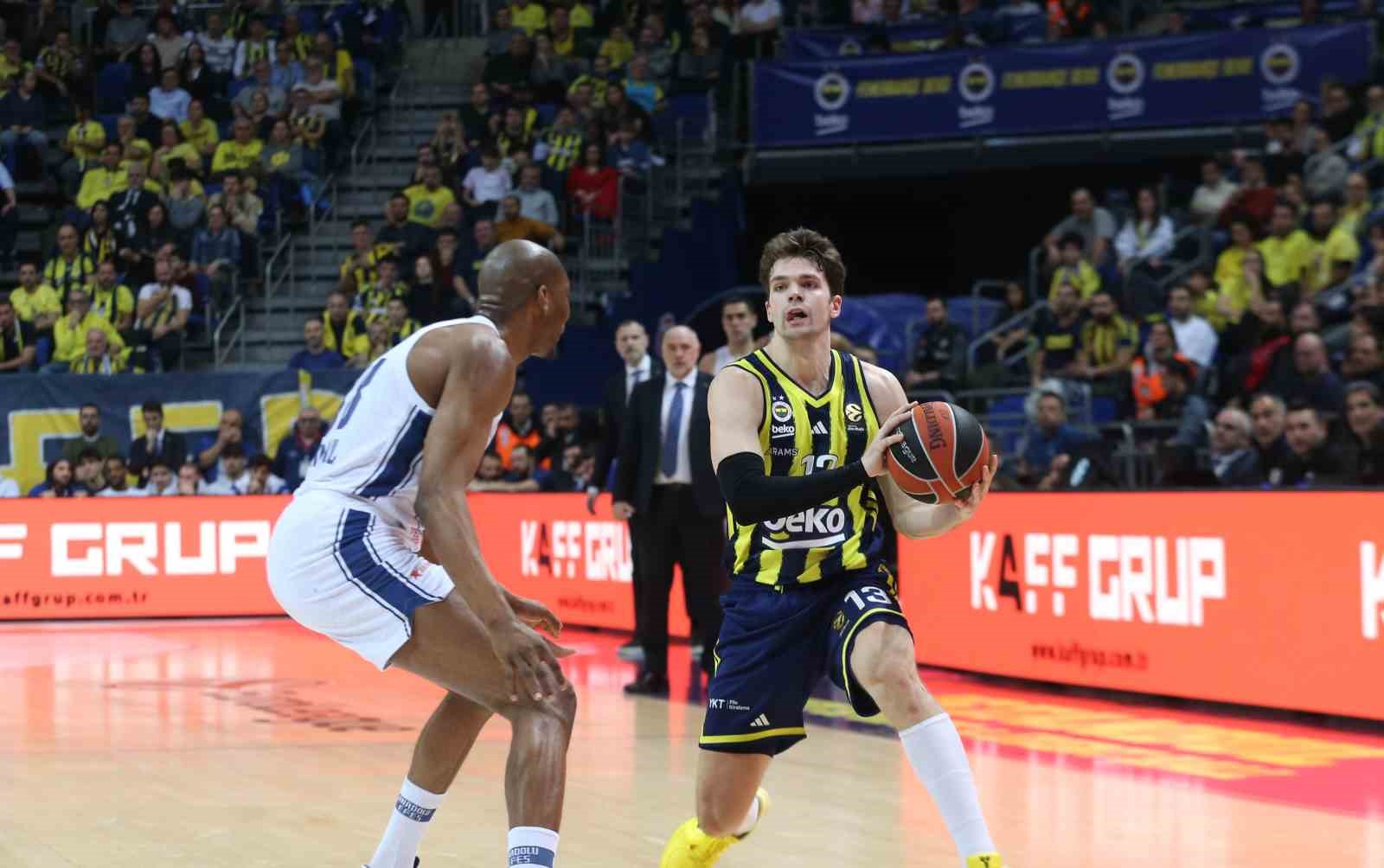 Euroleague: Fenerbahçe: 79 - A. Efes: 62
