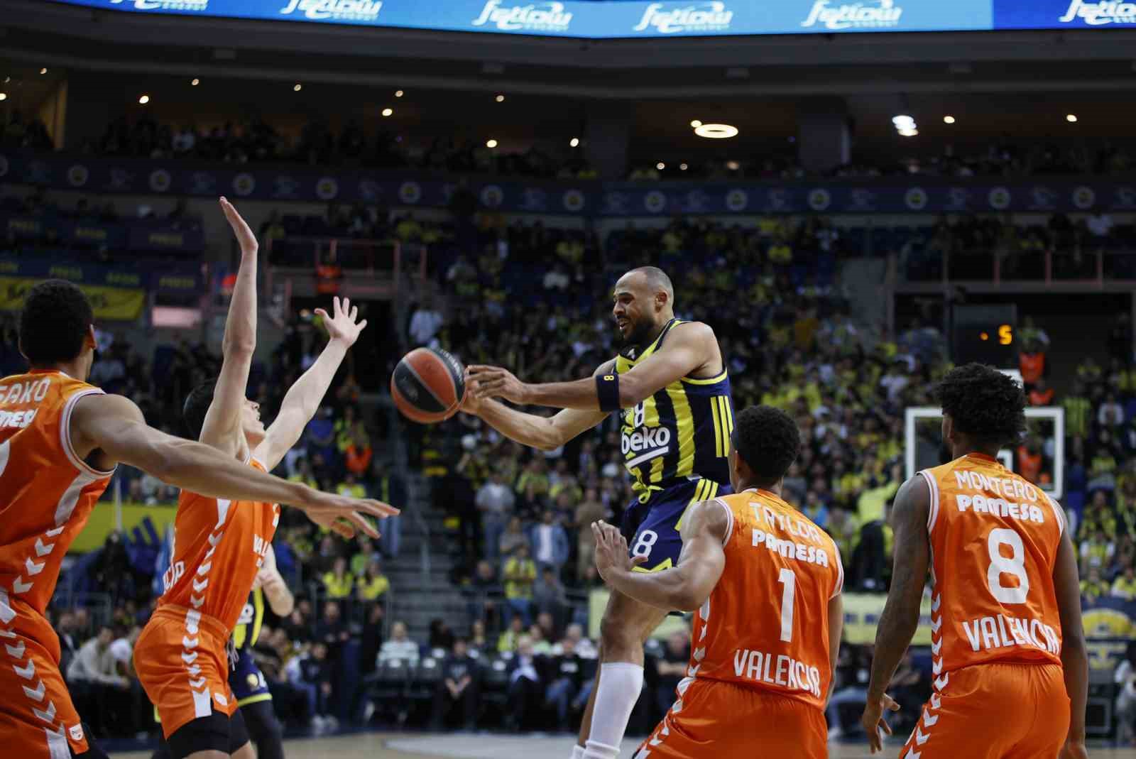 Euroleague: Fenerbahçe: 82 - Valencia Basket: 79
