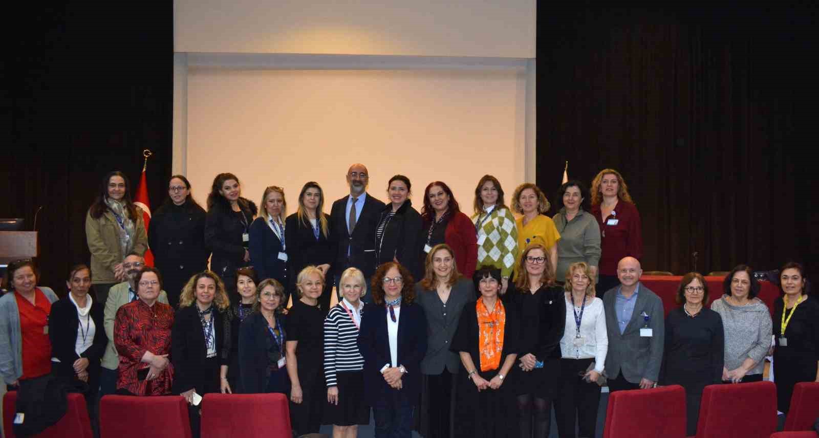 EÜTF’de Türk seramik sanatında kadın imajı ve estetik yolculuğu konuşuldu
