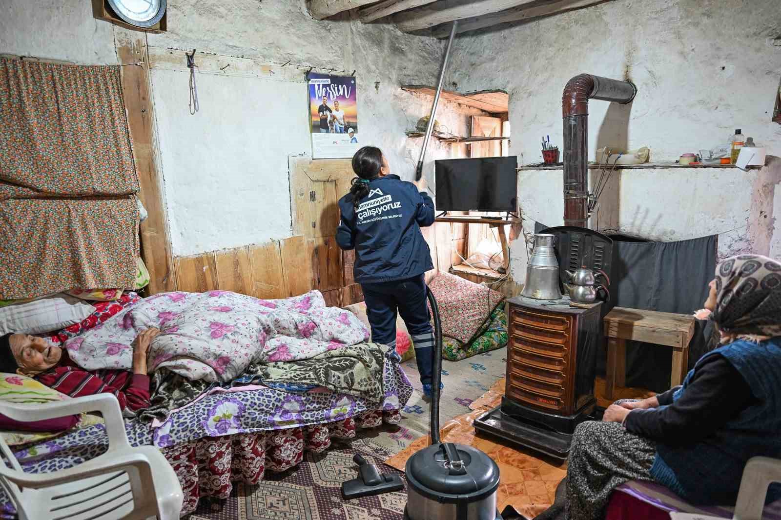 Evde sağlık ve bakım hizmetiyle uzaklar yakın oluyor
