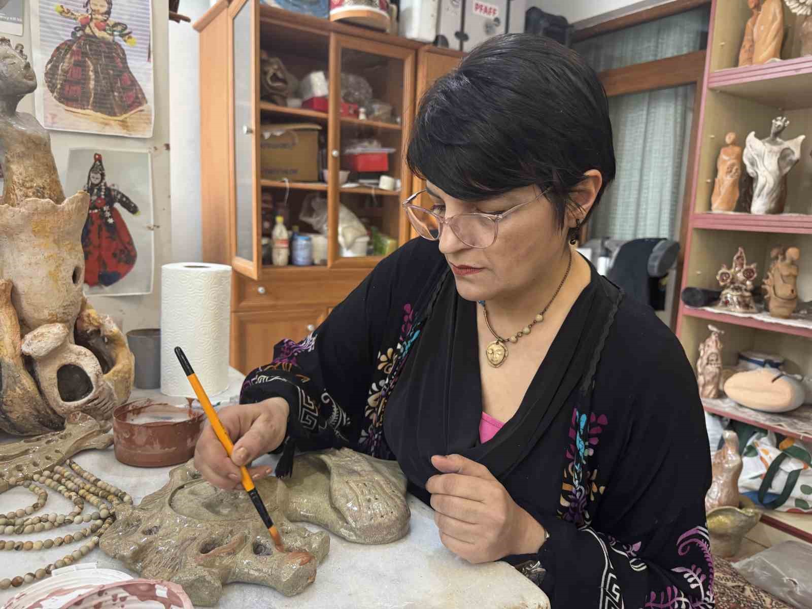 Evde sanat atölyesi
