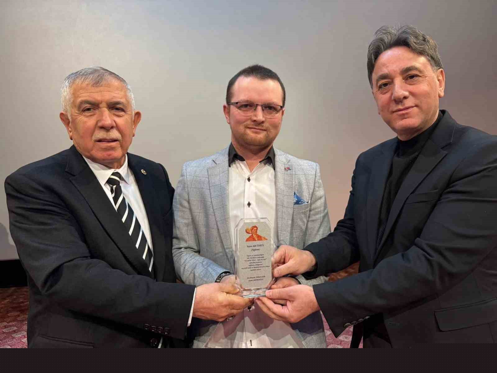 "Evereğin Velisi" filminin ödül töreni yapıldı
