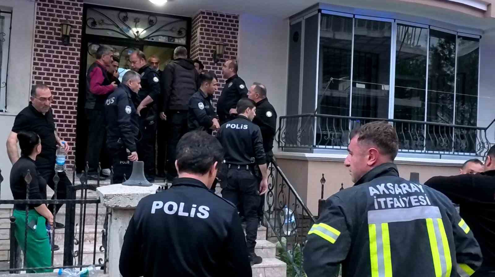 Evinde çıkan yangını söndürmek isterken yanarak can verdi
